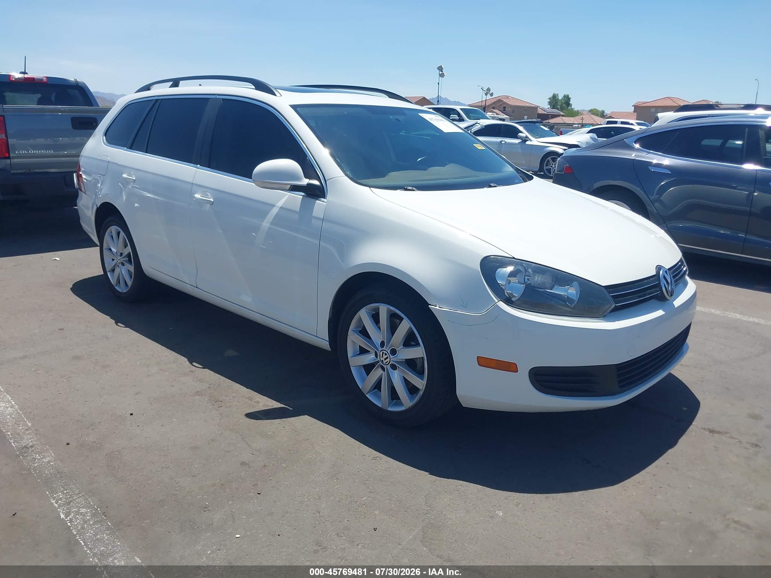 2014 Volkswagen Jetta TDI w/Sunroof, VIN 3VWPL7AJ6EM601937 — Front end