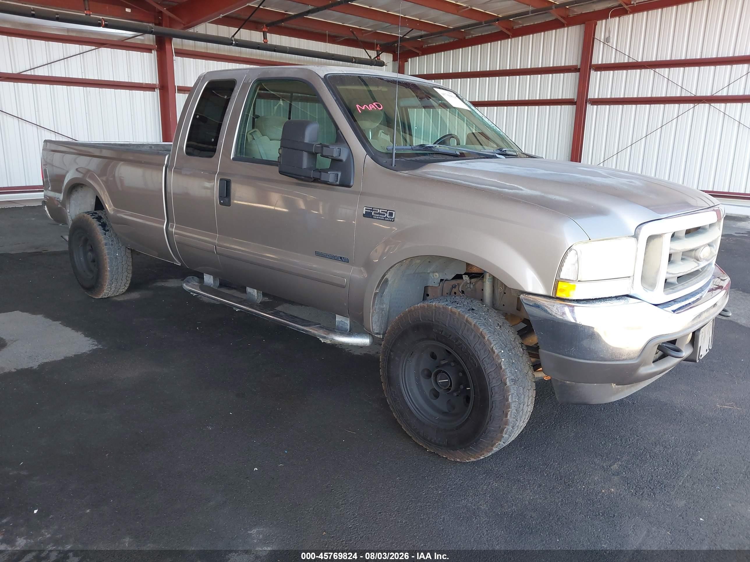 2002 Ford F-250 XL, VIN 1FTNX21F42EC83461 — Rear end