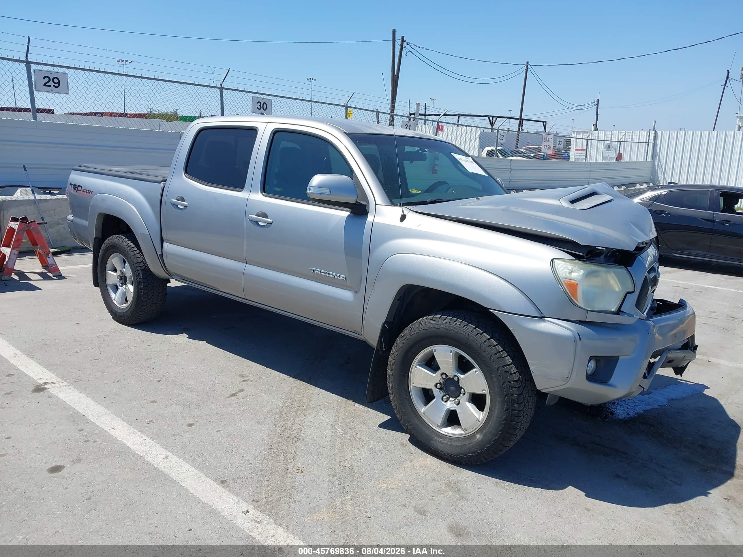 2014 Toyota Tacoma, VIN 3TMLU4EN9EM146057 — All over
