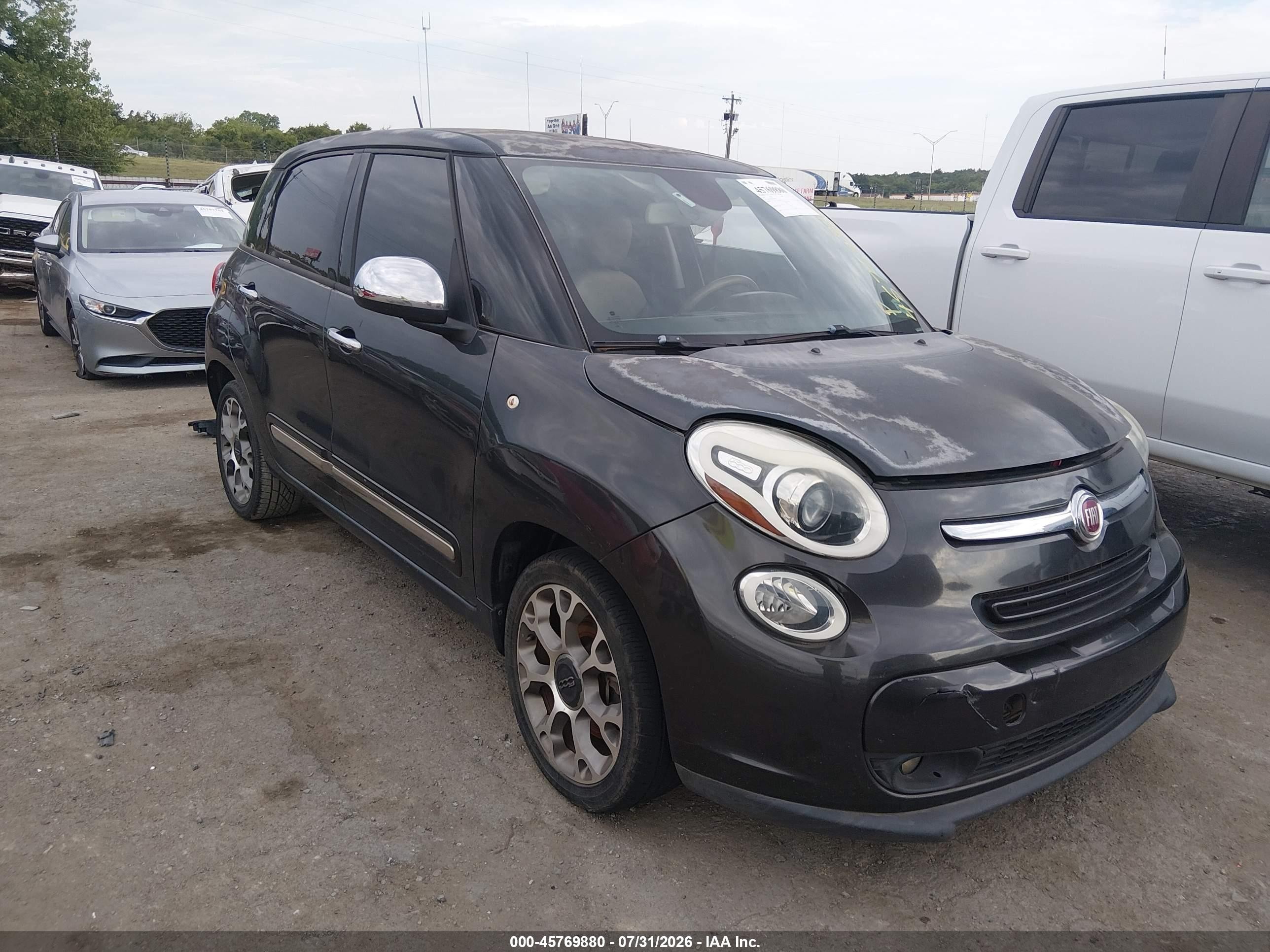2014 FIAT 500L Lounge, VIN ZFBCFACH1EZ019794 — Normal wear