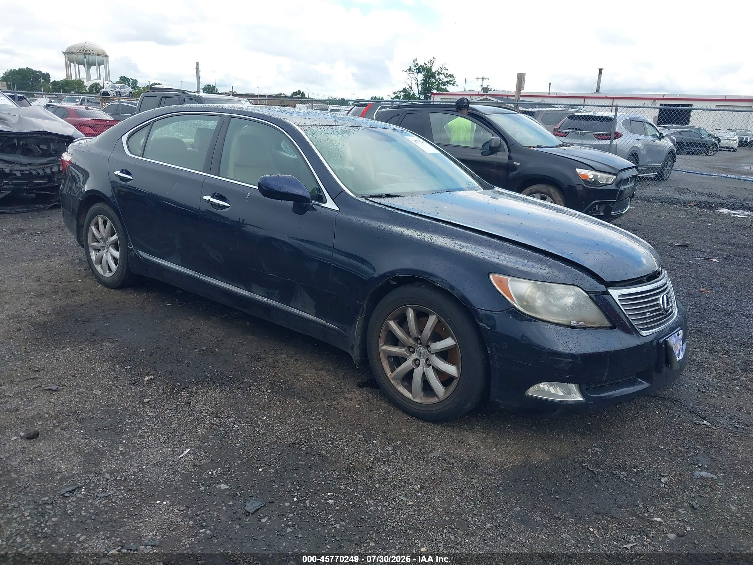 2007 Lexus LS 460 L, VIN JTHGL46F675003876 — Normal wear