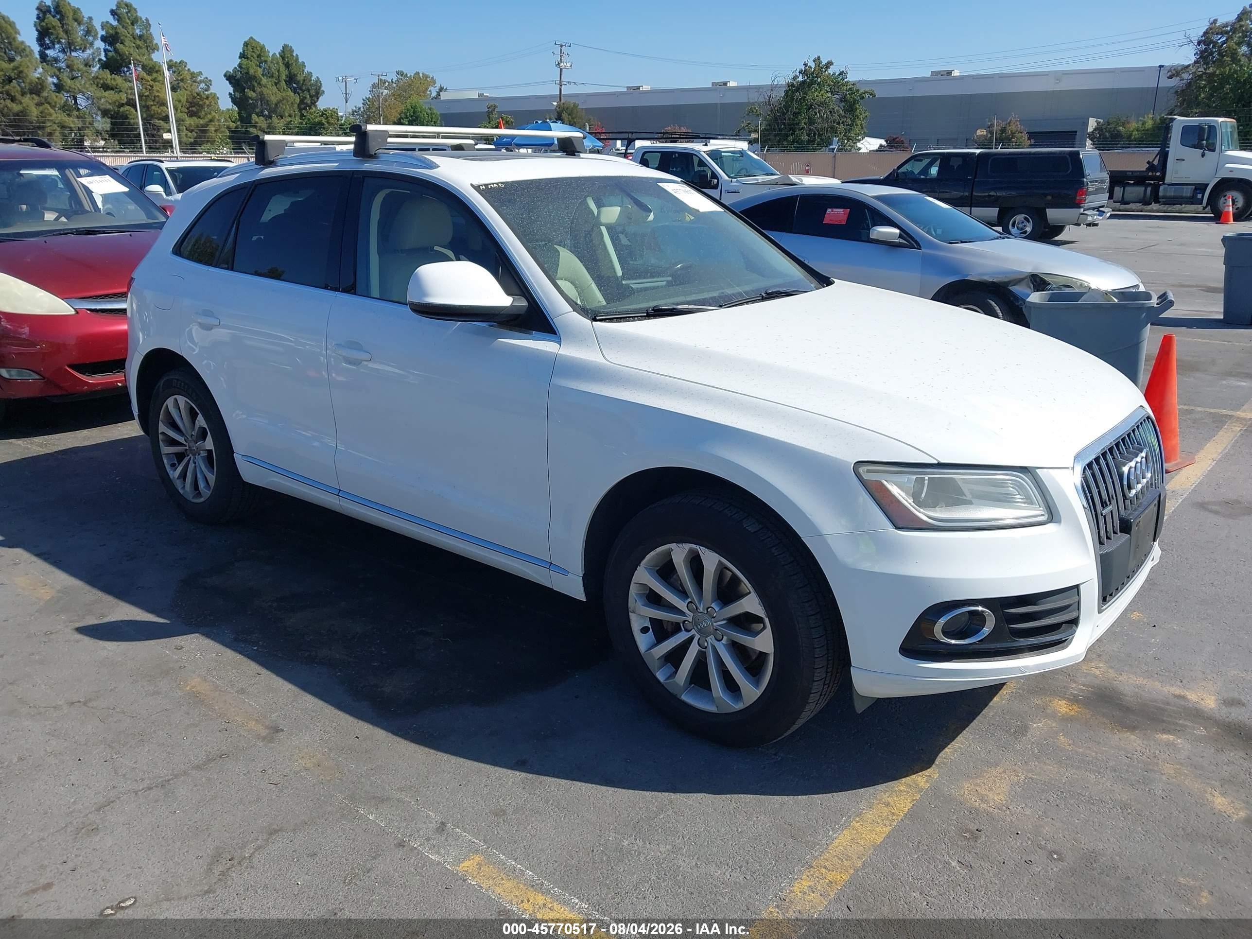 2013 Audi Q5 Premium, VIN WA1CFAFP7DA090781 — Rear end