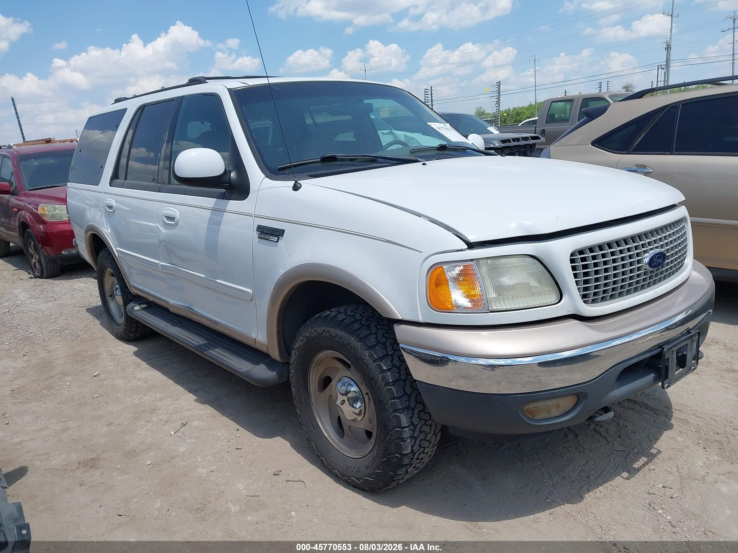 1999 Ford Expedition XLT, VIN 1FMPU18L4XLA62349 — Normal wear