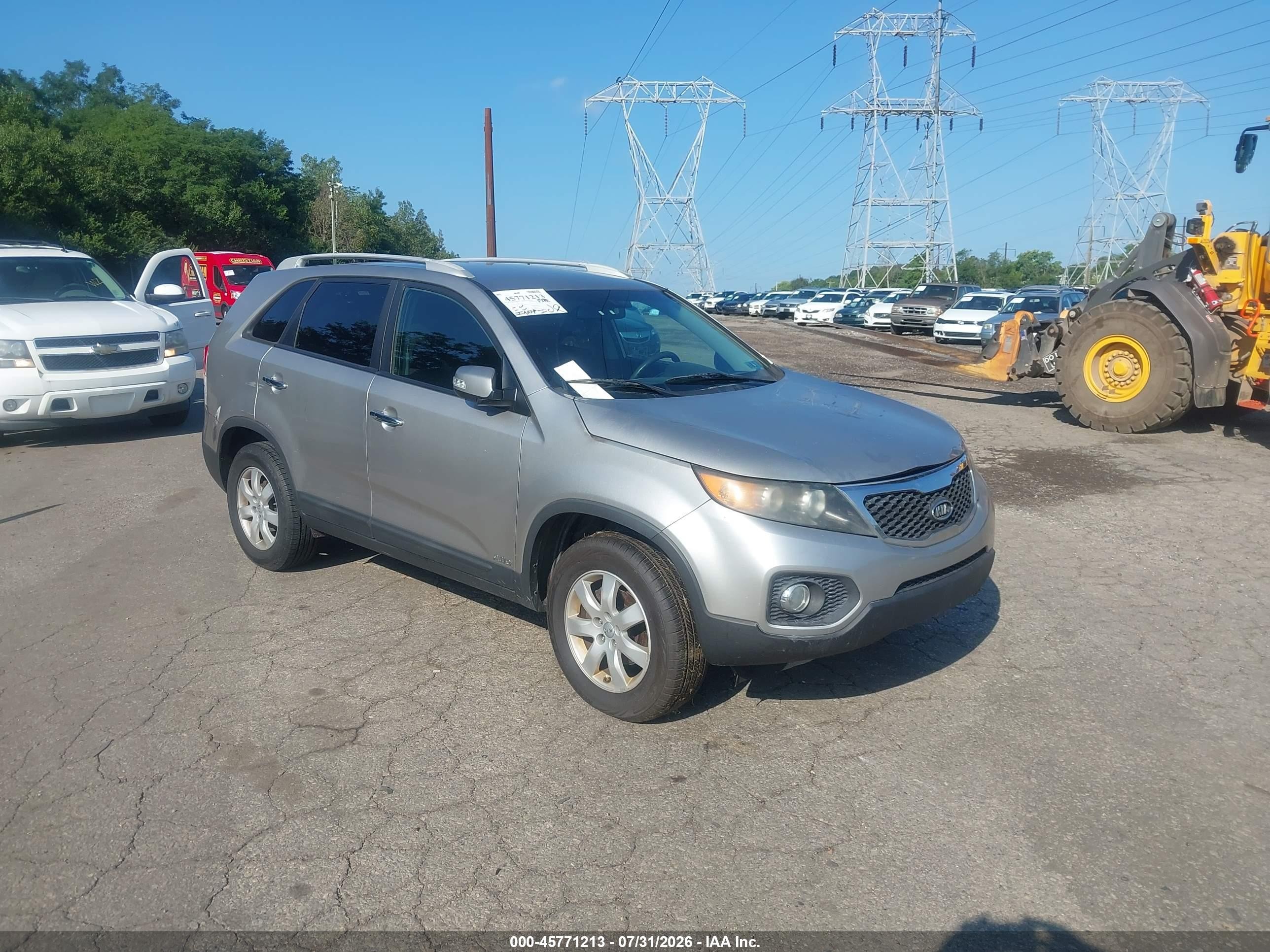 2013 Kia Sorento LX, VIN 5XYKTCA63DG335130 — Engine fire