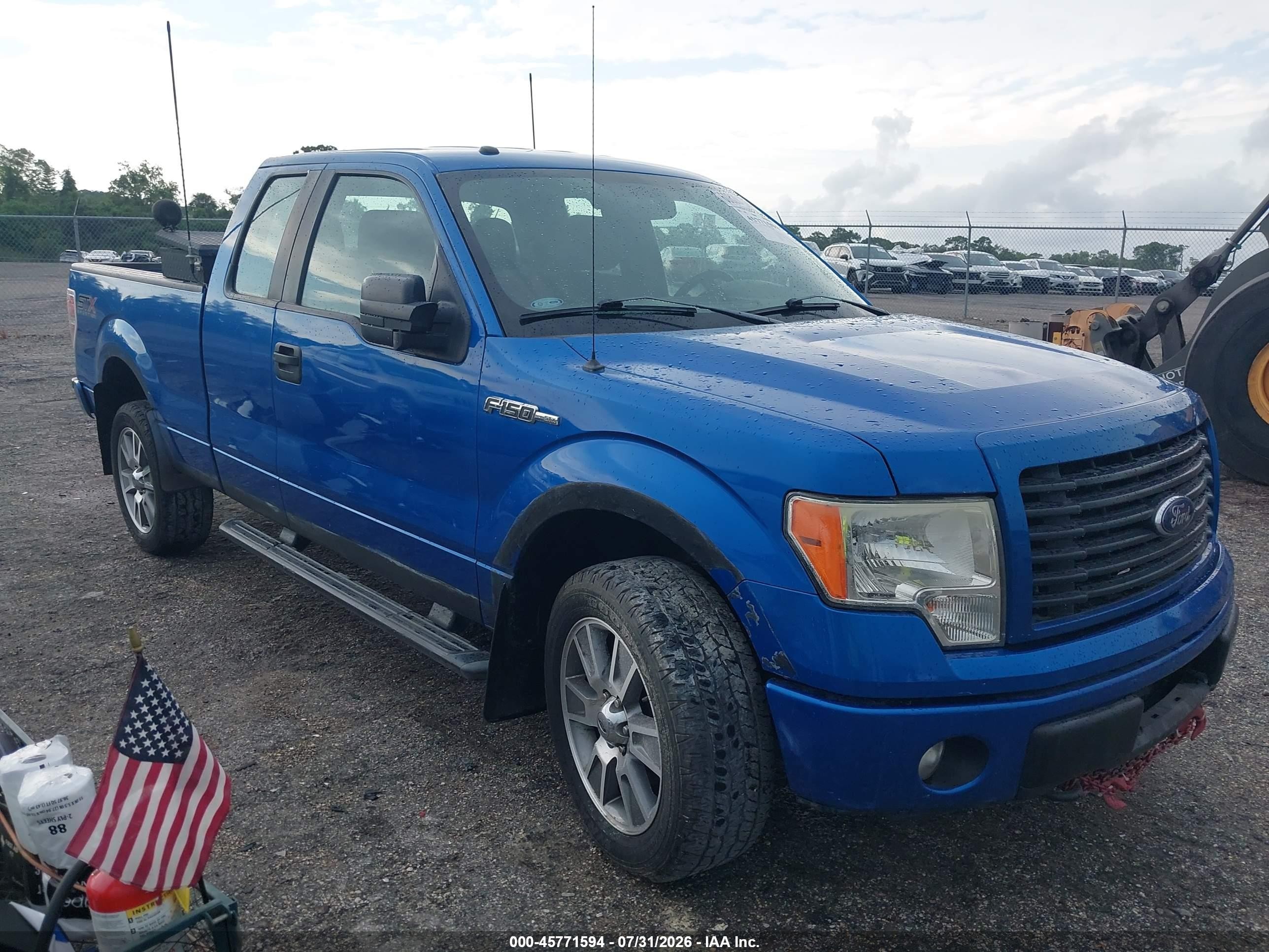 2014 Ford F-150 XL, VIN 1FTFX1EF8EKF50129 — Rear end