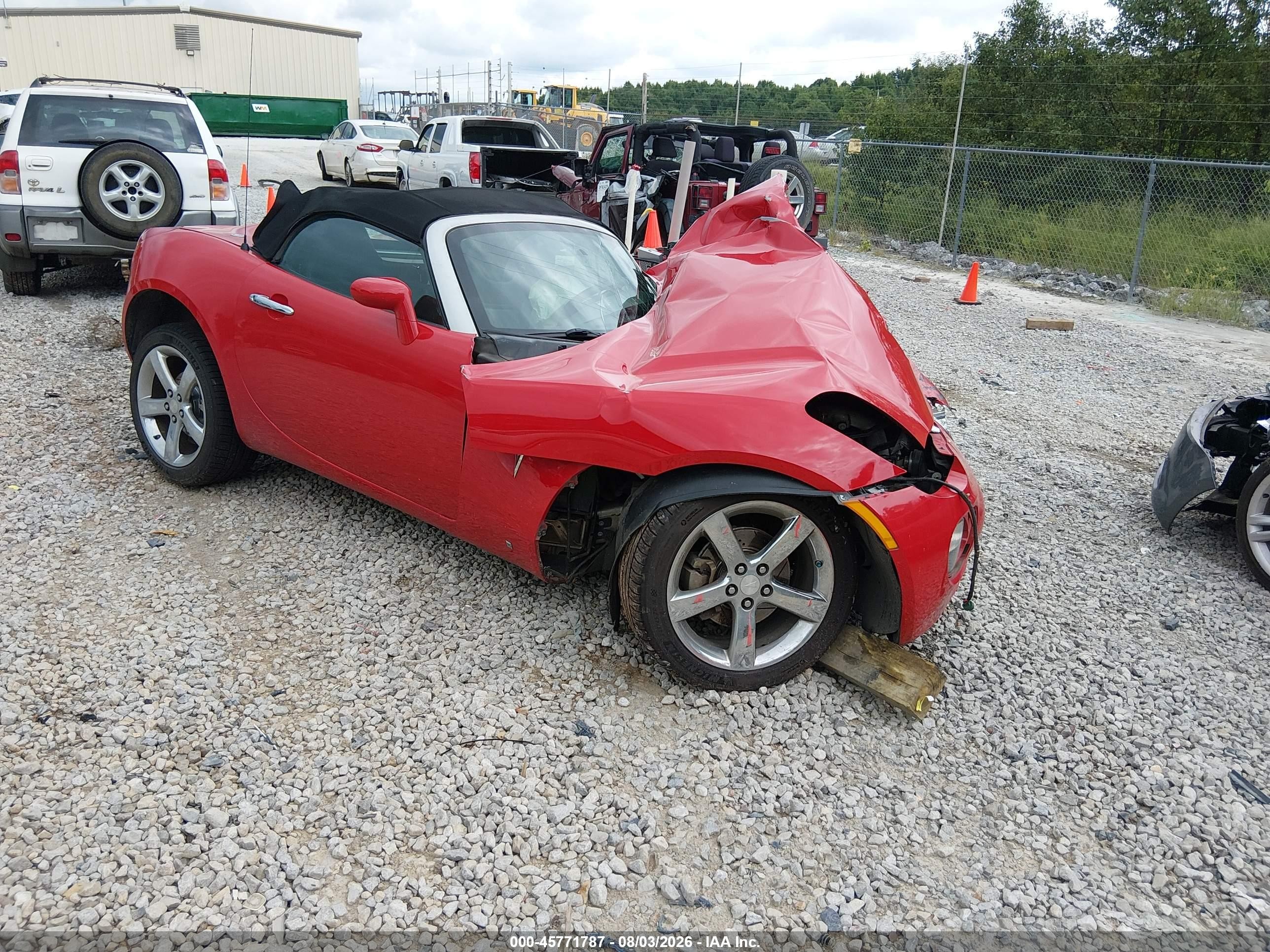 2008 Pontiac Solstice GXP, VIN 1G2MG35X78Y109755 — Front end