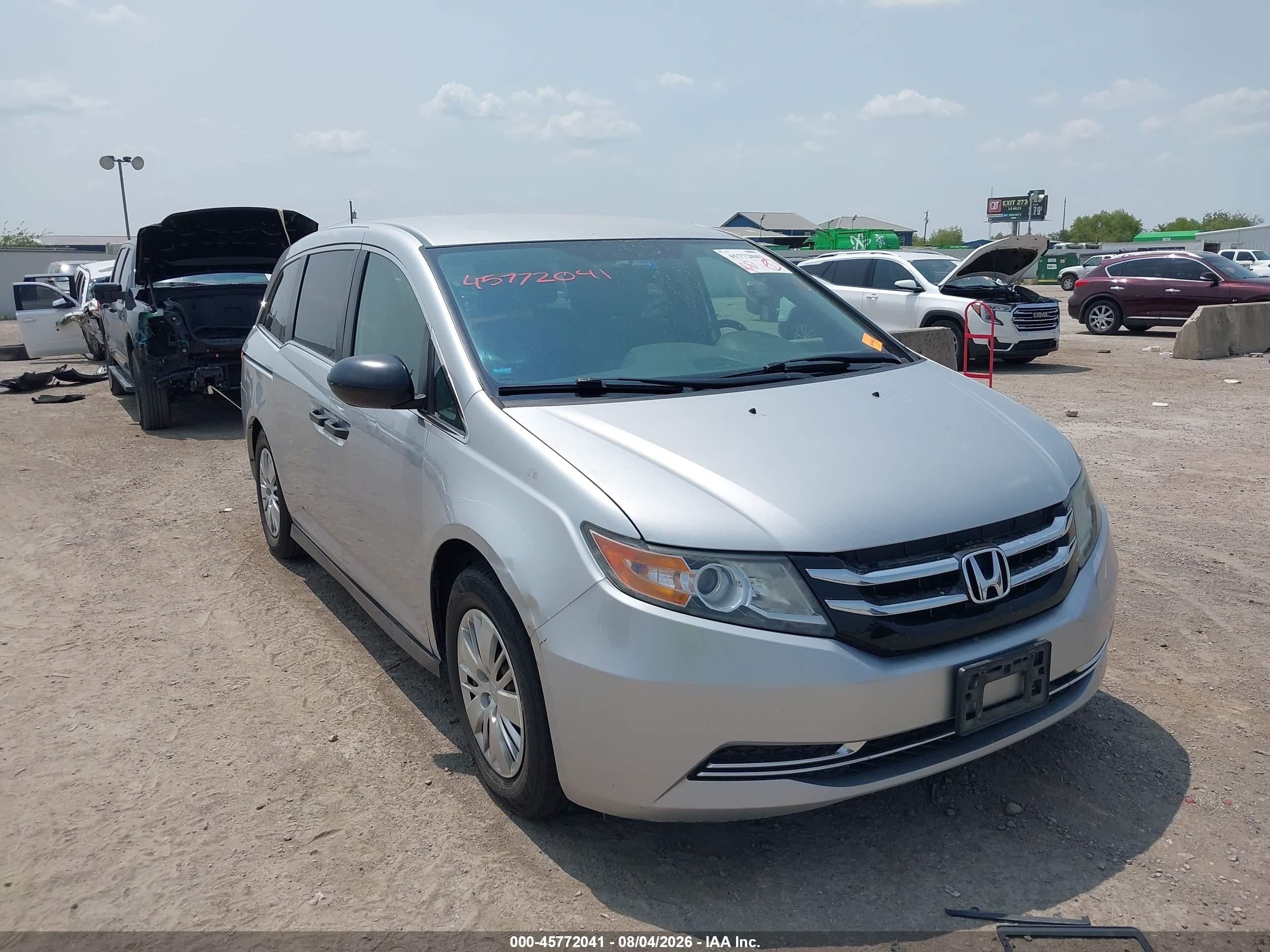 2015 Honda Odyssey LX, VIN 5FNRL5H24FB095447 — Side