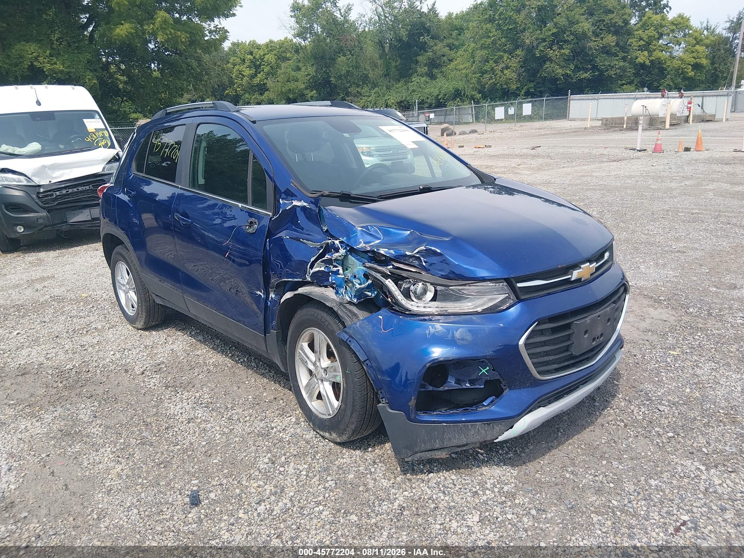 2017 Chevrolet Trax LT, VIN 3GNCJLSB9HL172561 — Side