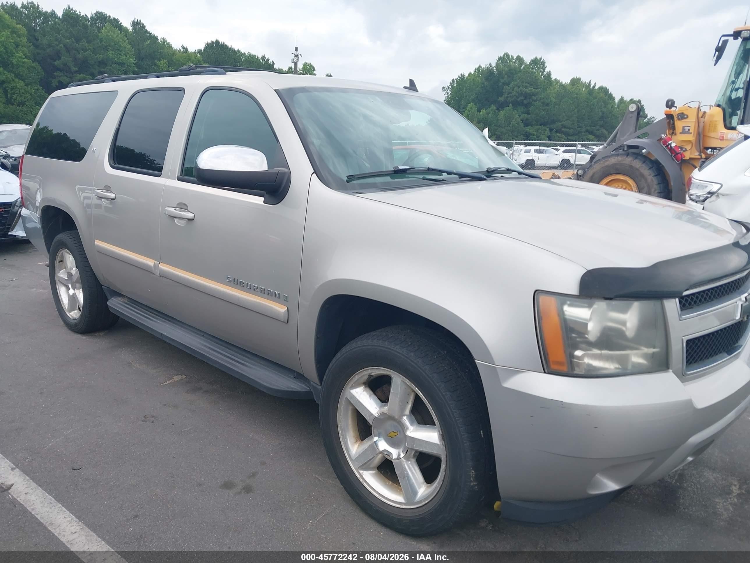 2007 Chevrolet Suburban LT, VIN 1GNFK16357R409801 — Normal wear