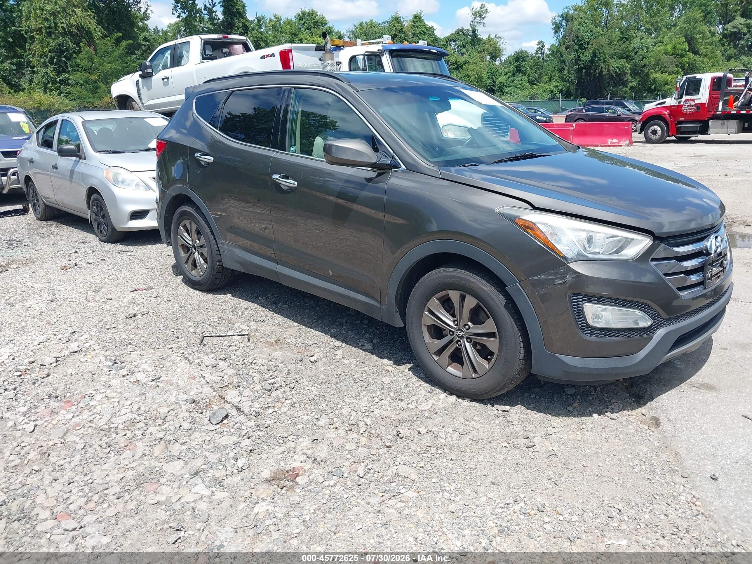 2014 Hyundai Santa Fe, VIN 5XYZUDLB8EG222559 — Normal wear