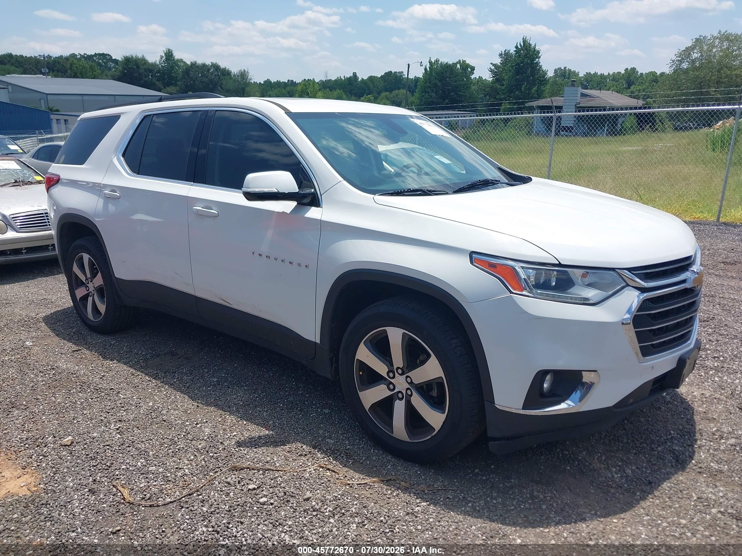 2019 Chevrolet Traverse LT, VIN 1GNERHKW5KJ121428 — Normal wear