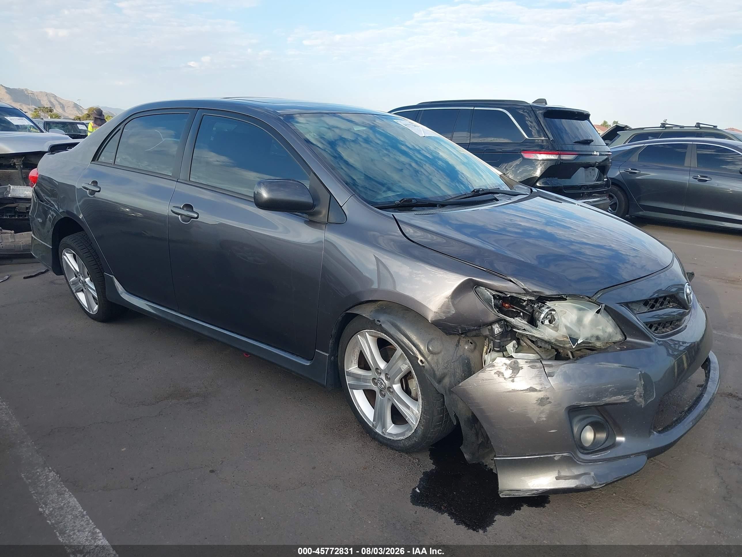 2013 Toyota Corolla LE, VIN 5YFBU4EE7DP155262 — Front end
