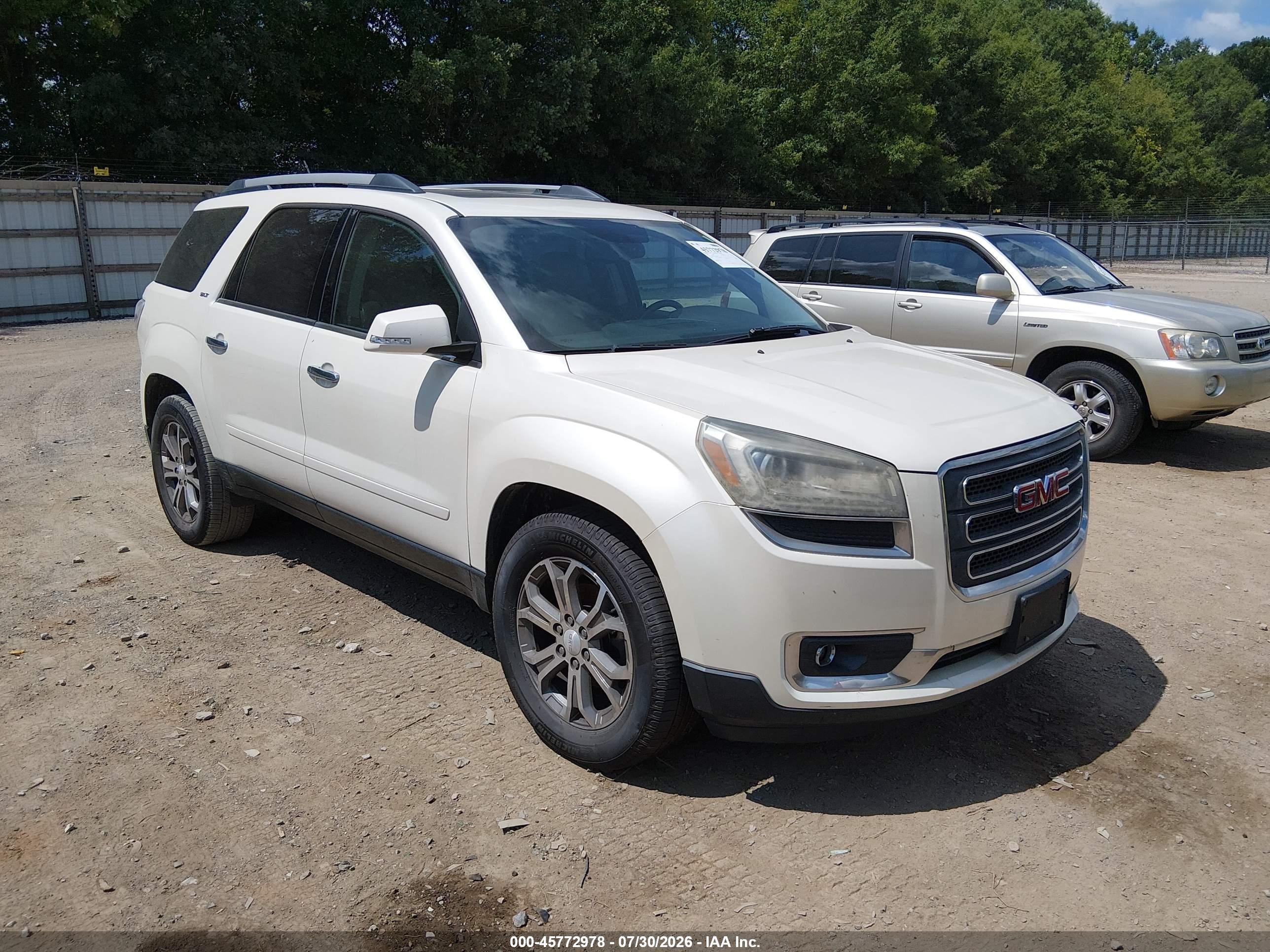 2014 GMC Acadia SLT, VIN 1GKKRRKD1EJ145086 — Normal wear