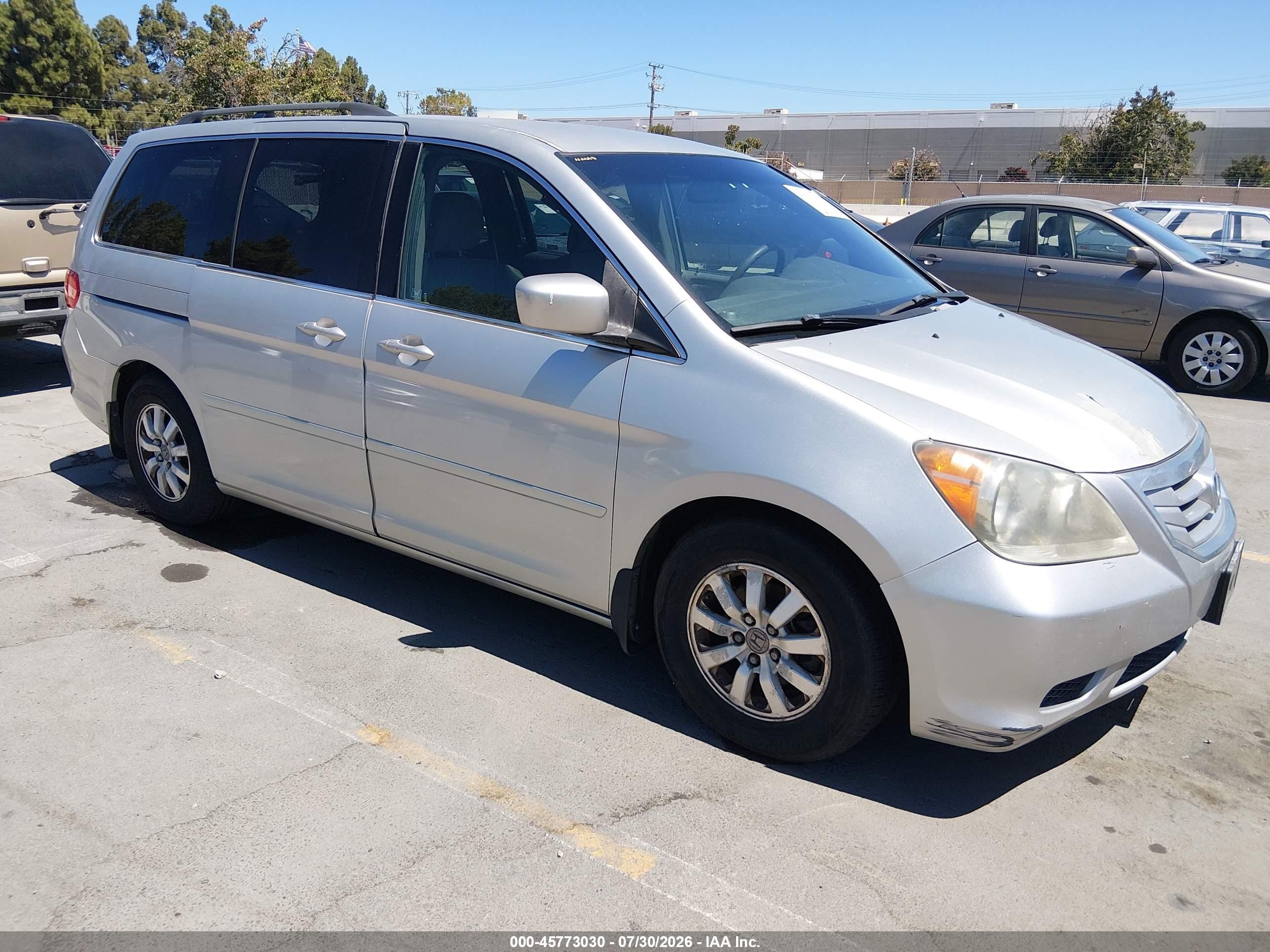 2009 Honda Odyssey EX, VIN 5FNRL384X9B019290 — Normal wear