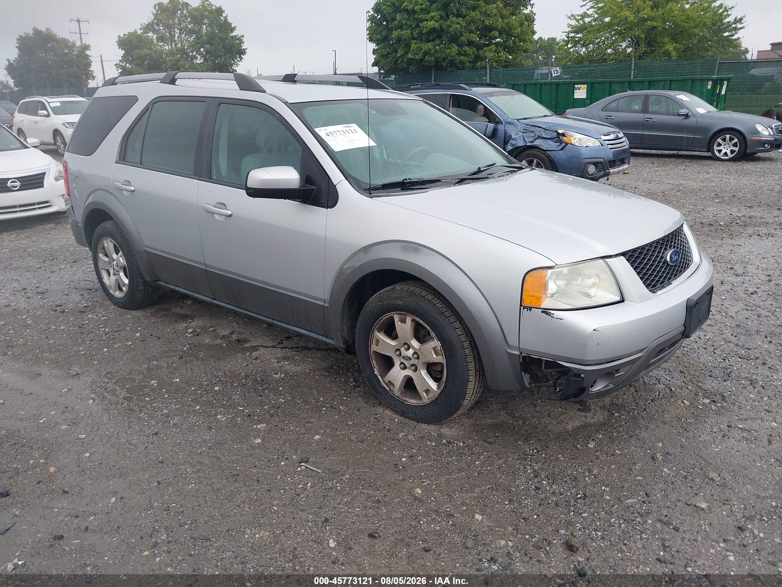 2005 Ford Freestyle SEL, VIN 1FMDK02175GA76648 — Rear end