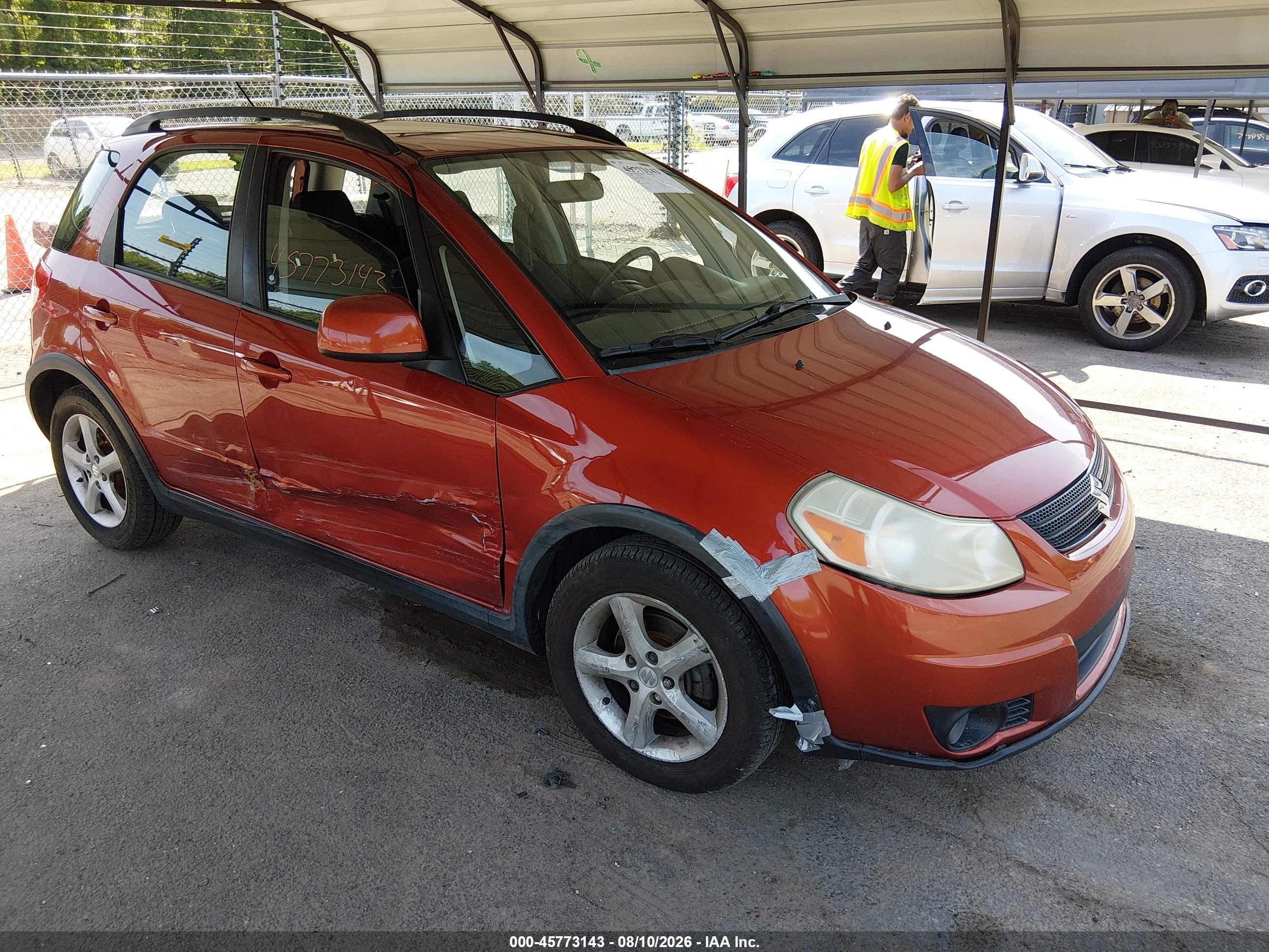 2009 Suzuki SX4 AWD, VIN JS2YB413296201881 — Side