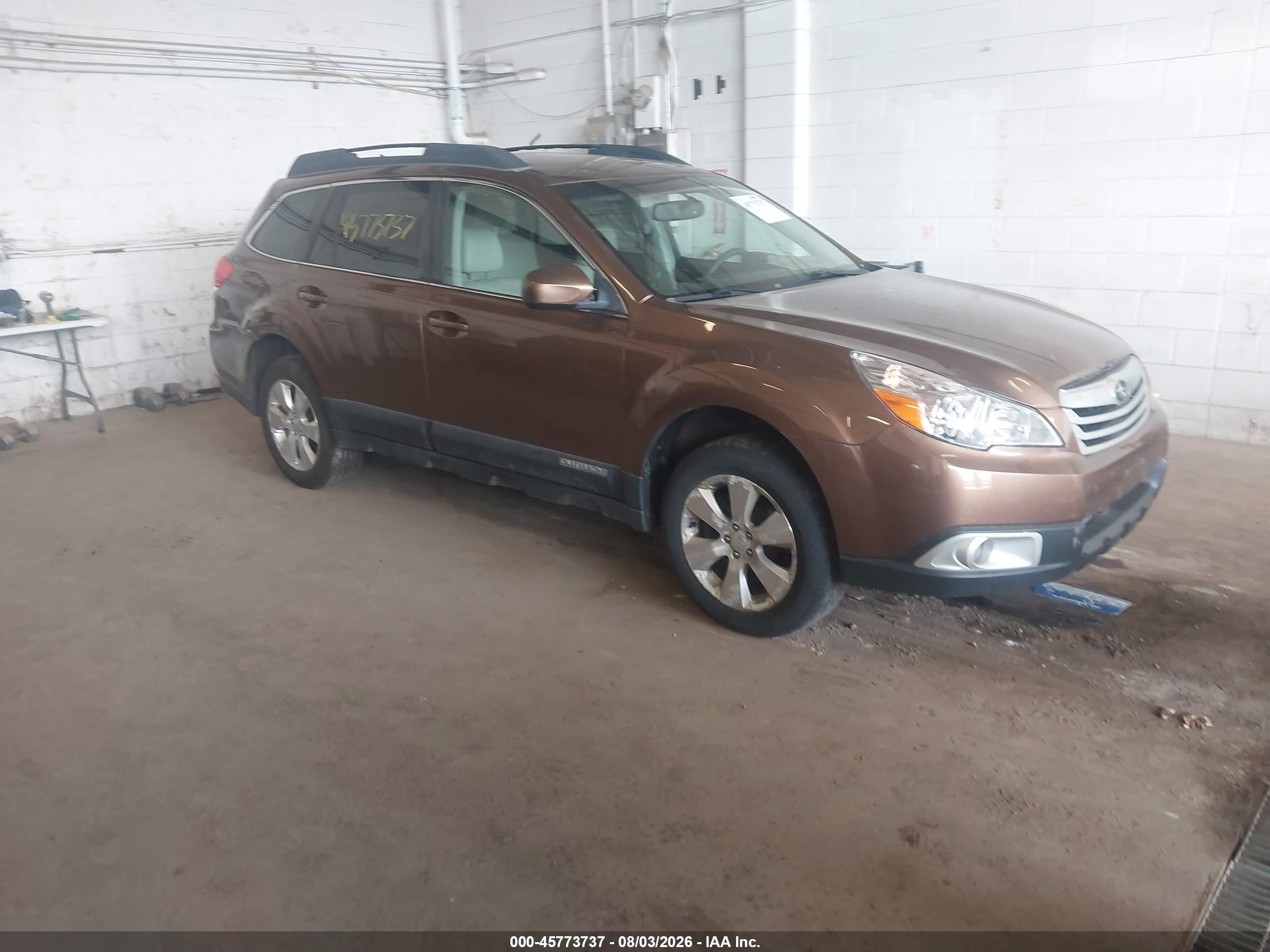 2011 Subaru Outback Limited Power Moon, VIN 4S4BRELC3B2351103 — Обычный износ