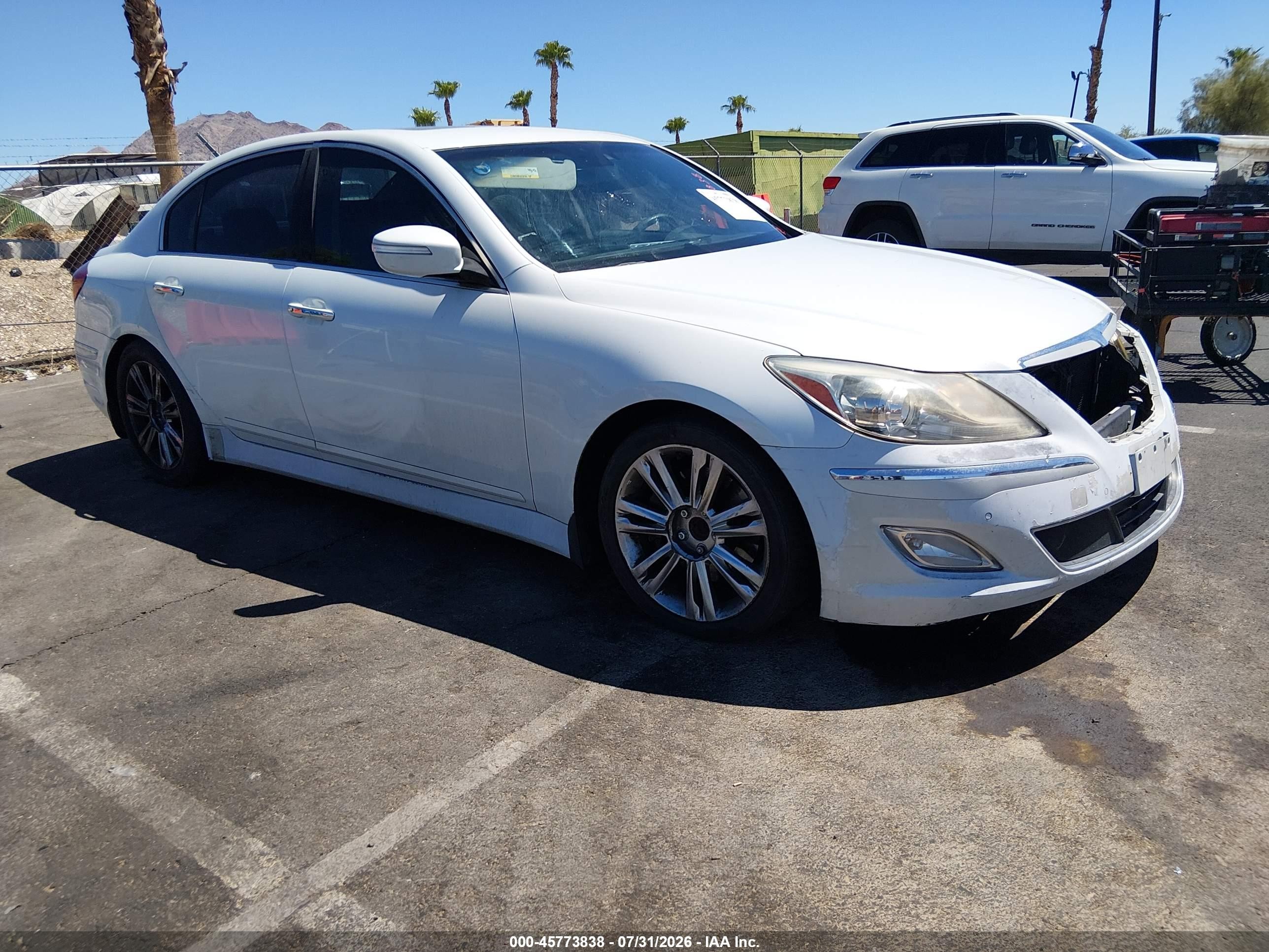 2013 Hyundai Genesis 3.8L, VIN KMHGC4DD5DU233960 — Side