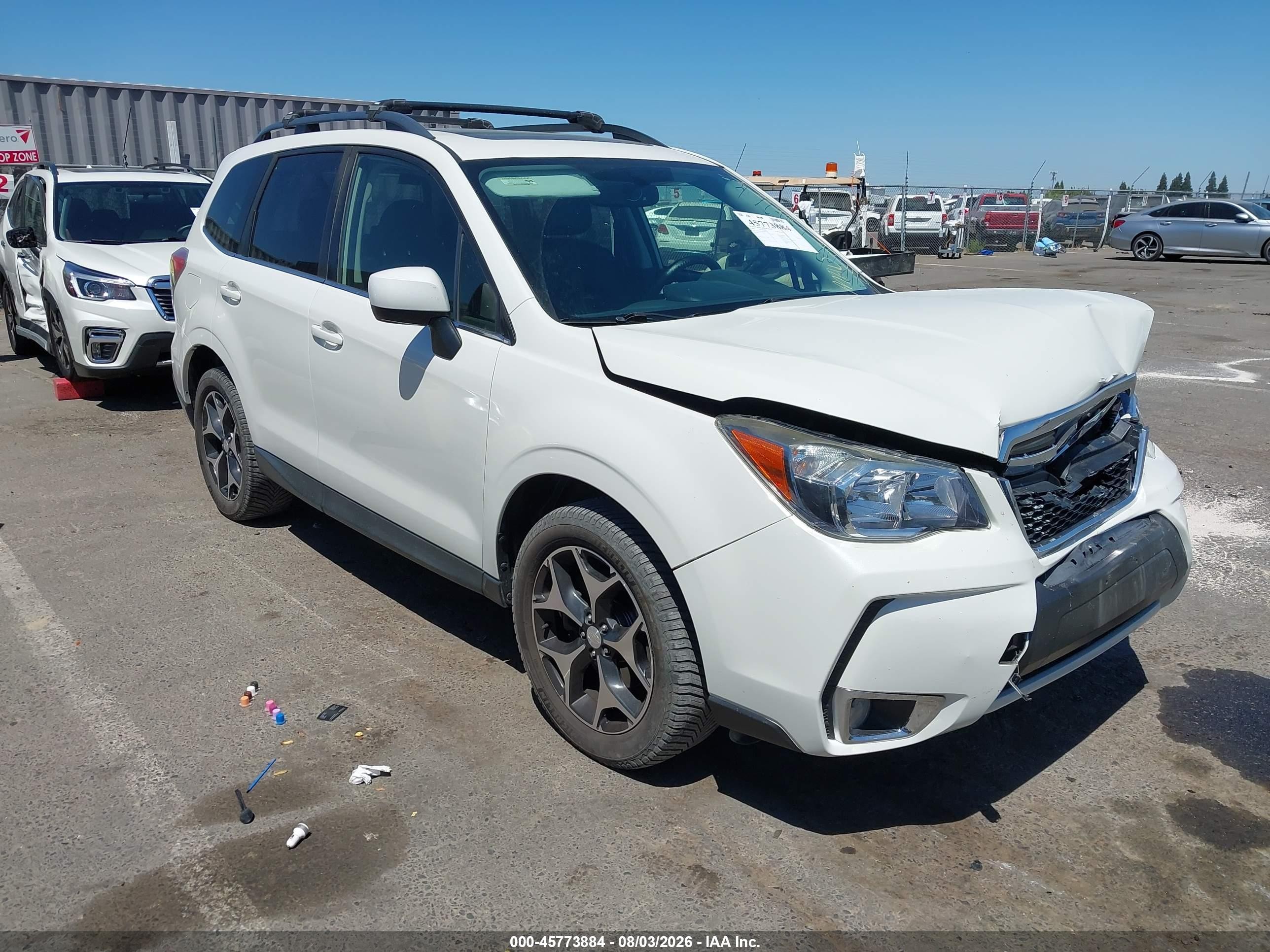 2016 Subaru Forester XT Premium, VIN JF2SJGDC8GH565273 — Перед