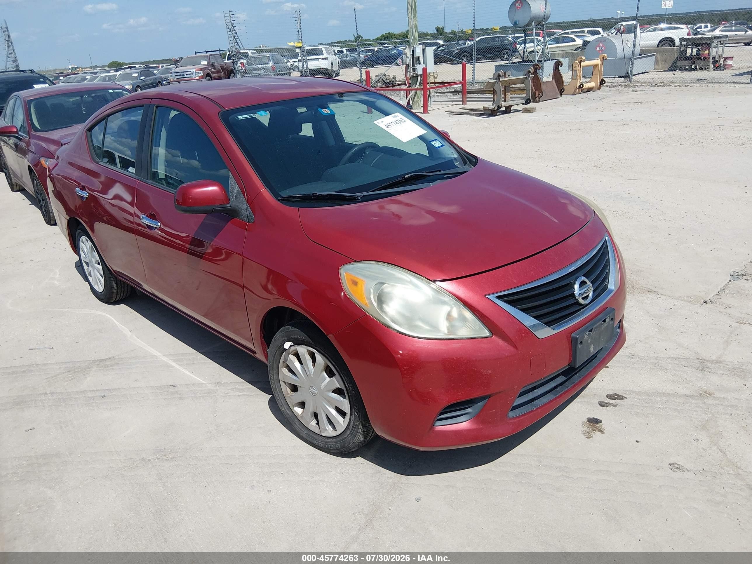 2013 Nissan Versa SV, VIN 3N1CN7AP4DL826333 — Normal wear