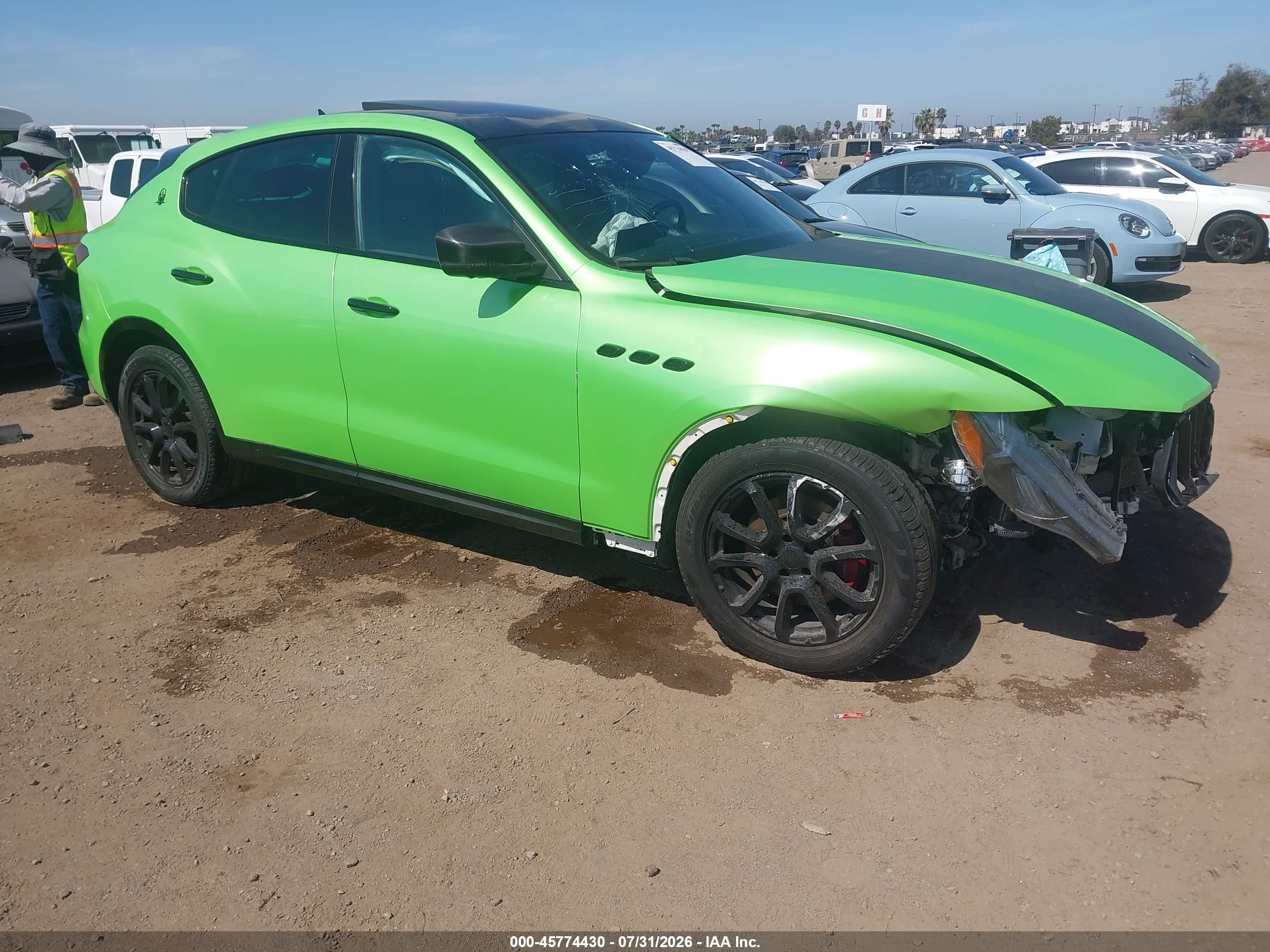 2021 Maserati Levante, VIN ZN661XUA0MX363025 — Front end