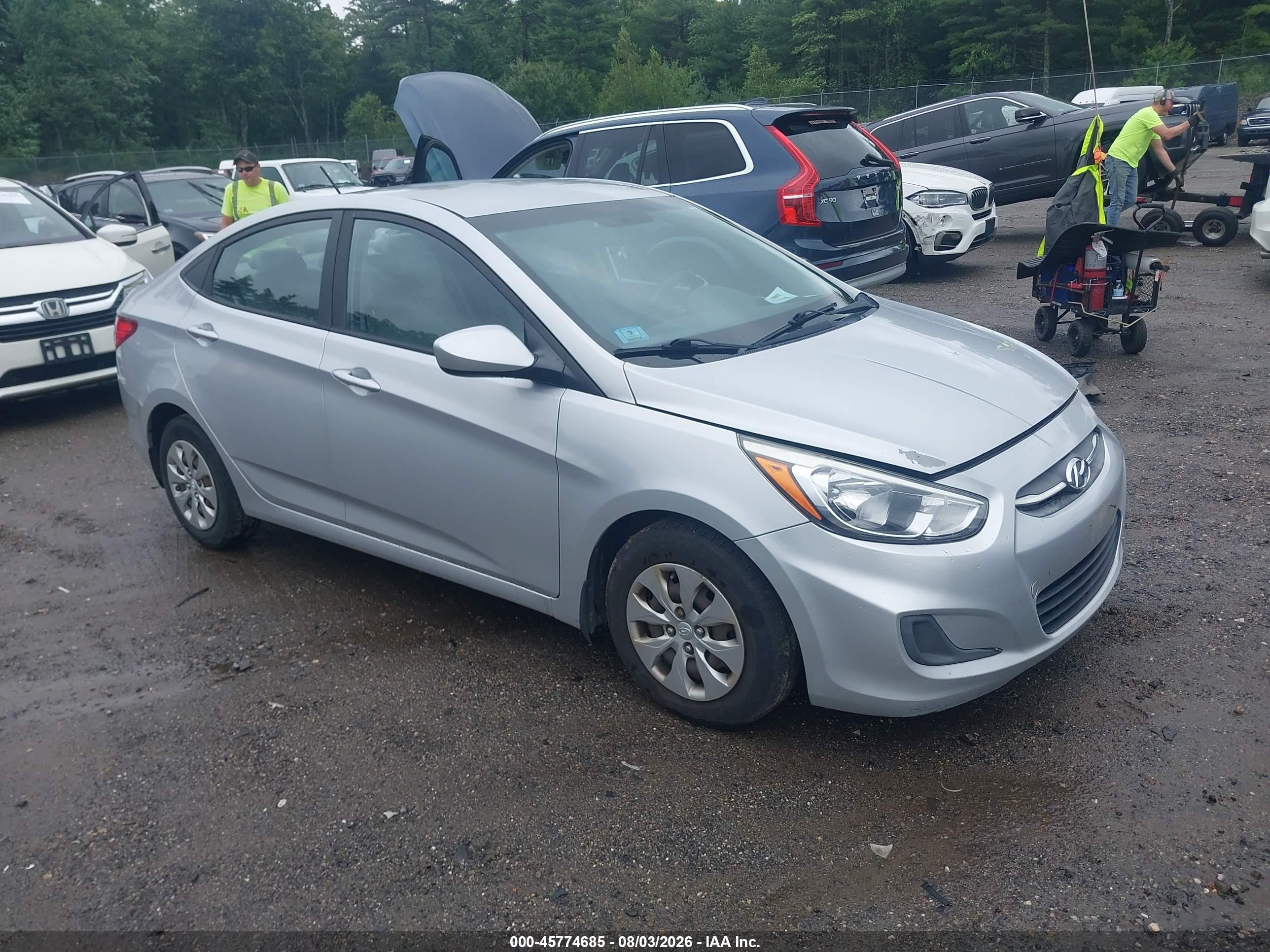 2016 Hyundai Accent SE, VIN KMHCT4AE3GU131010 — Normal wear