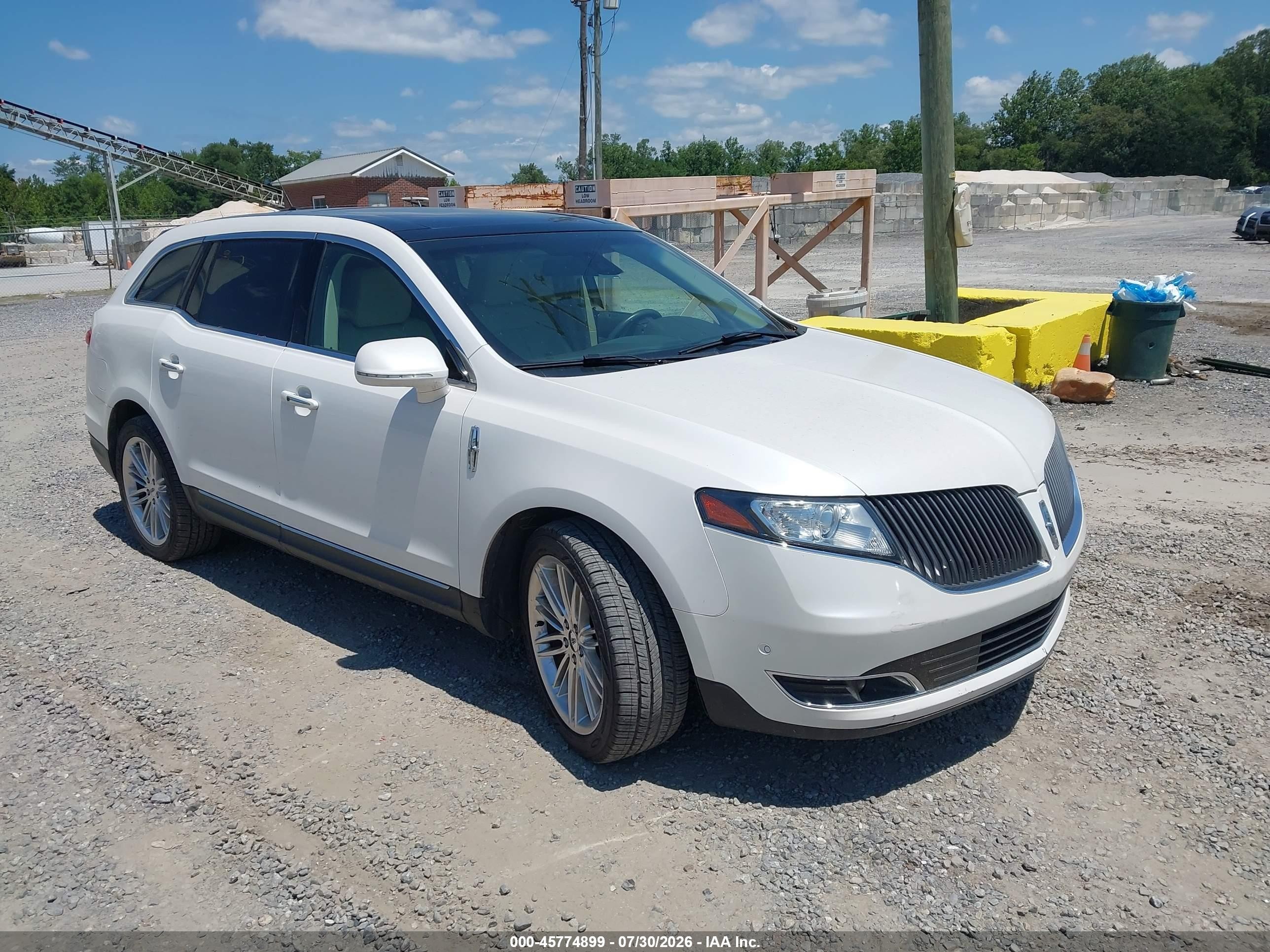 2014 Lincoln MKT EcoBoost, VIN 2LMHJ5AT9EBL53526 — Not stated