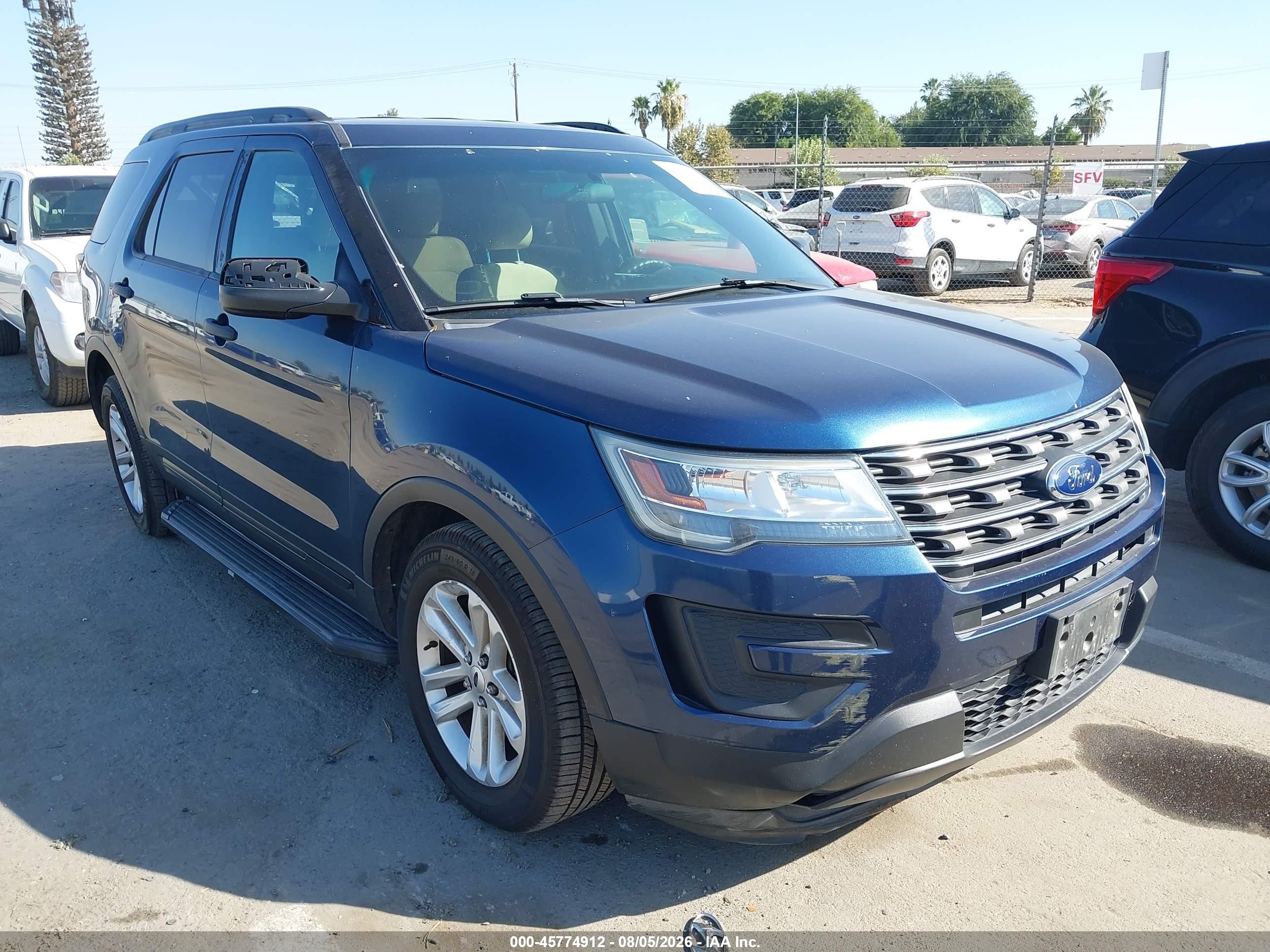 2017 Ford Explorer, VIN 1FM5K7B80HGB32752 — Side