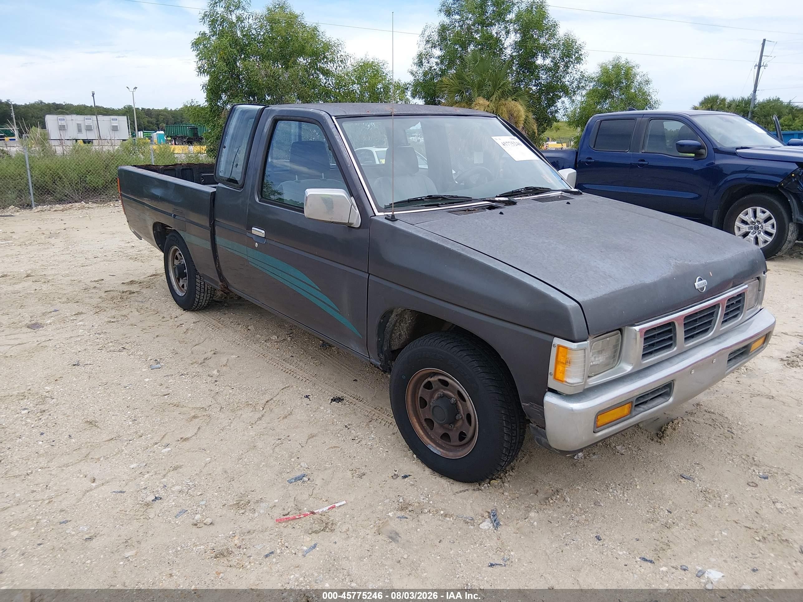 1995 Nissan Frontier XE, VIN 1N6SD16S9SC461045 — Normal wear