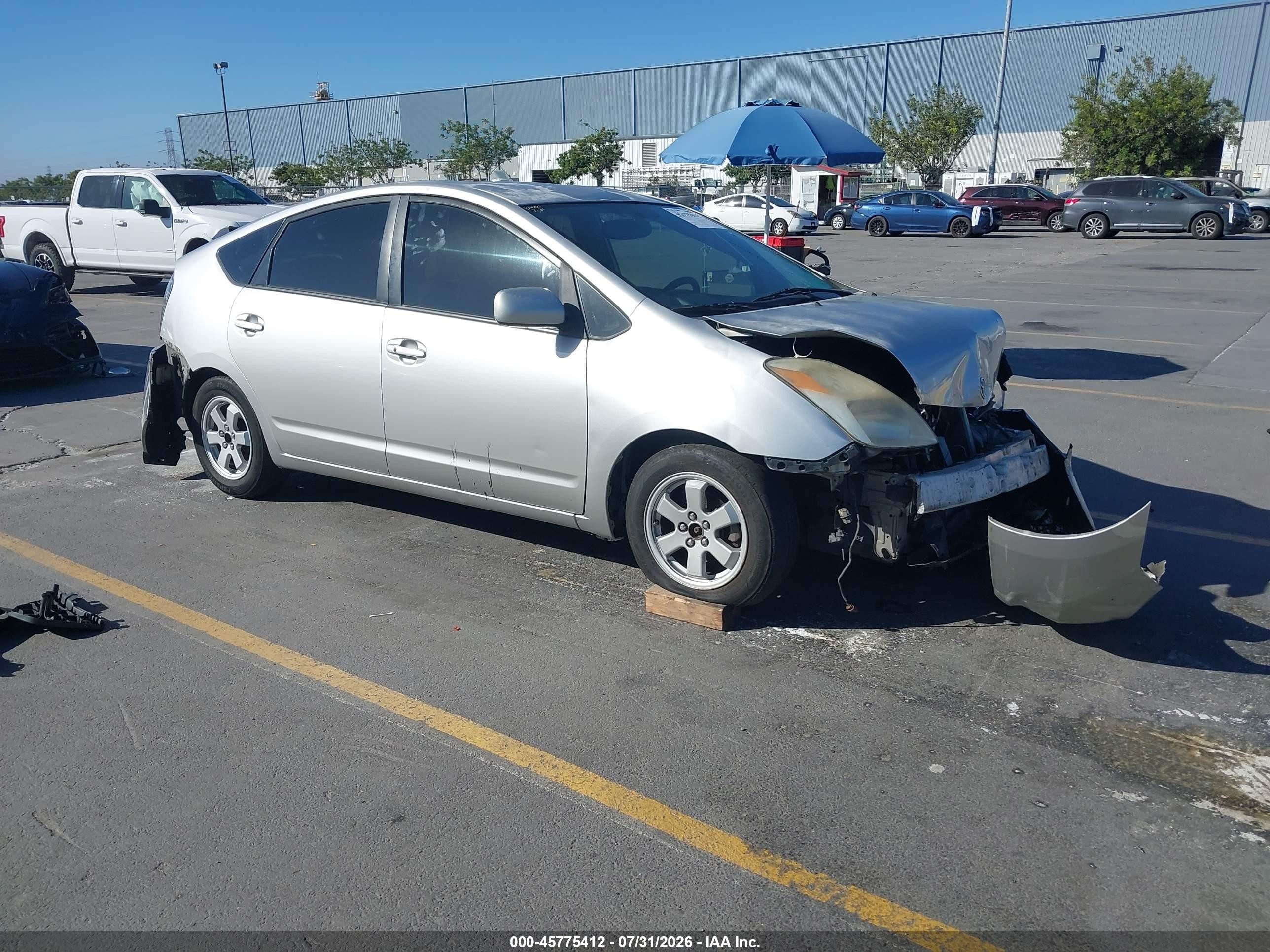 2005 Toyota Prius, VIN JTDKB20U957034681 — All over