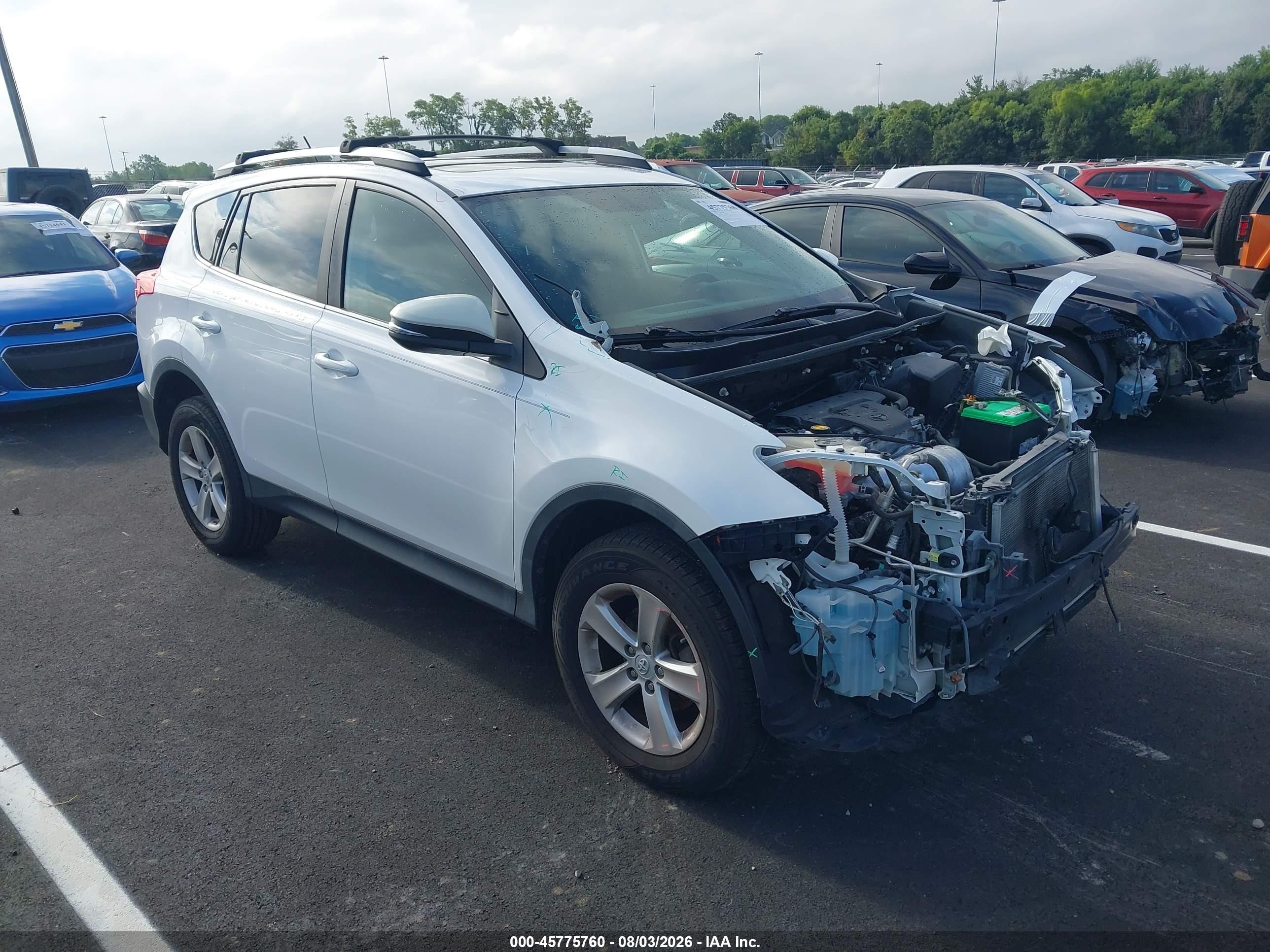 2013 Toyota RAV4 XLE, VIN 2T3WFREV4DW060480 — Normal wear