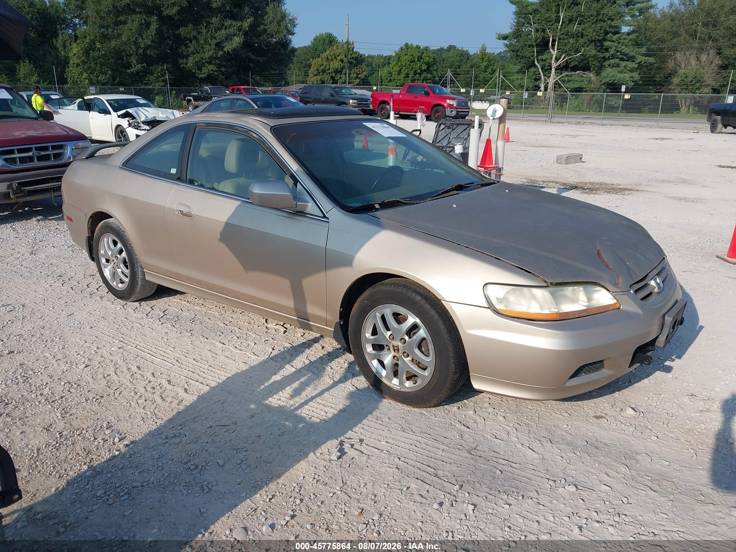 2001 Honda Accord EX, VIN 1HGCG22521A009065 — Normal wear