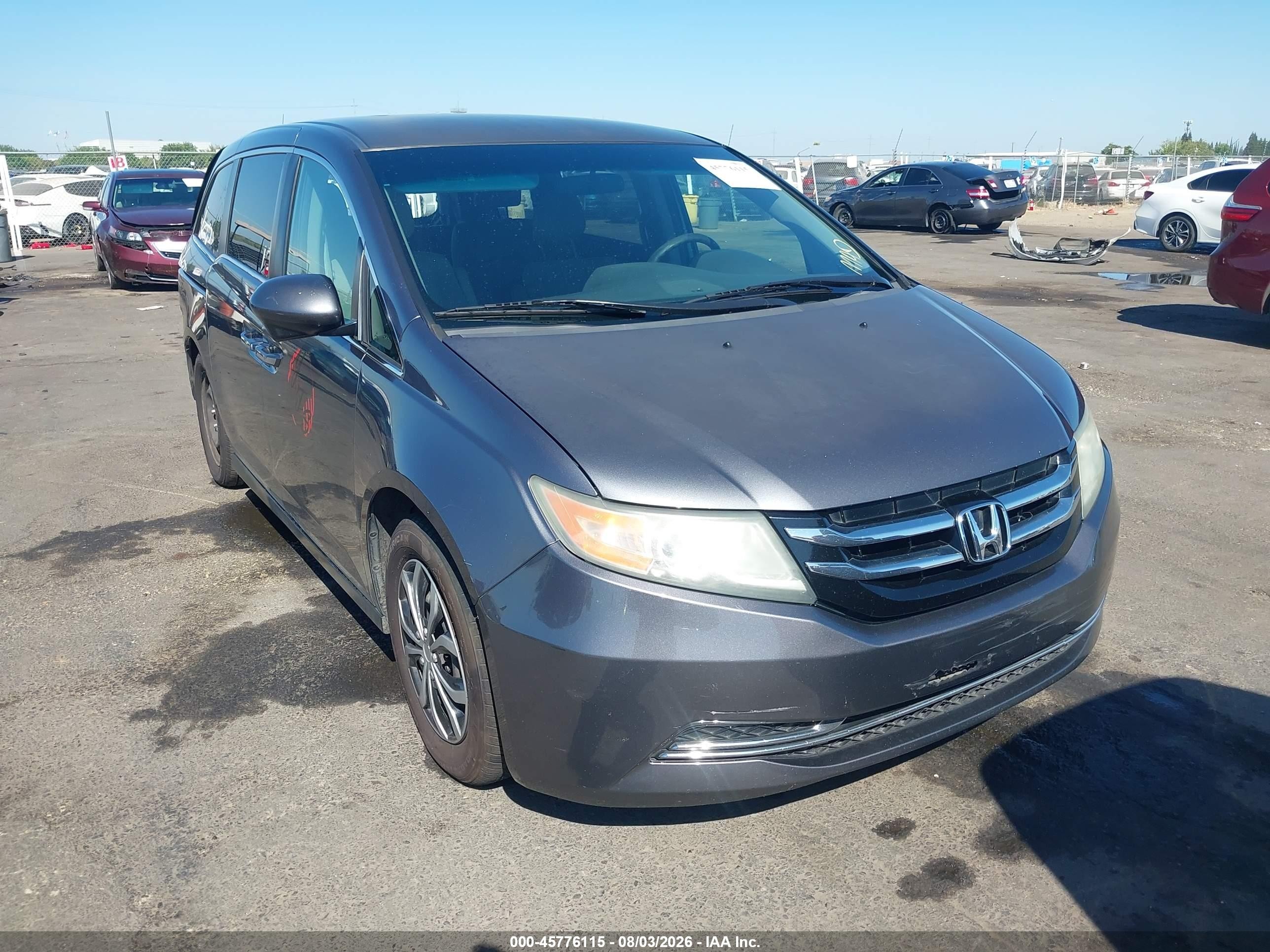 2014 Honda Odyssey EX, VIN 5FNRL5H47EB075709 — Rear end