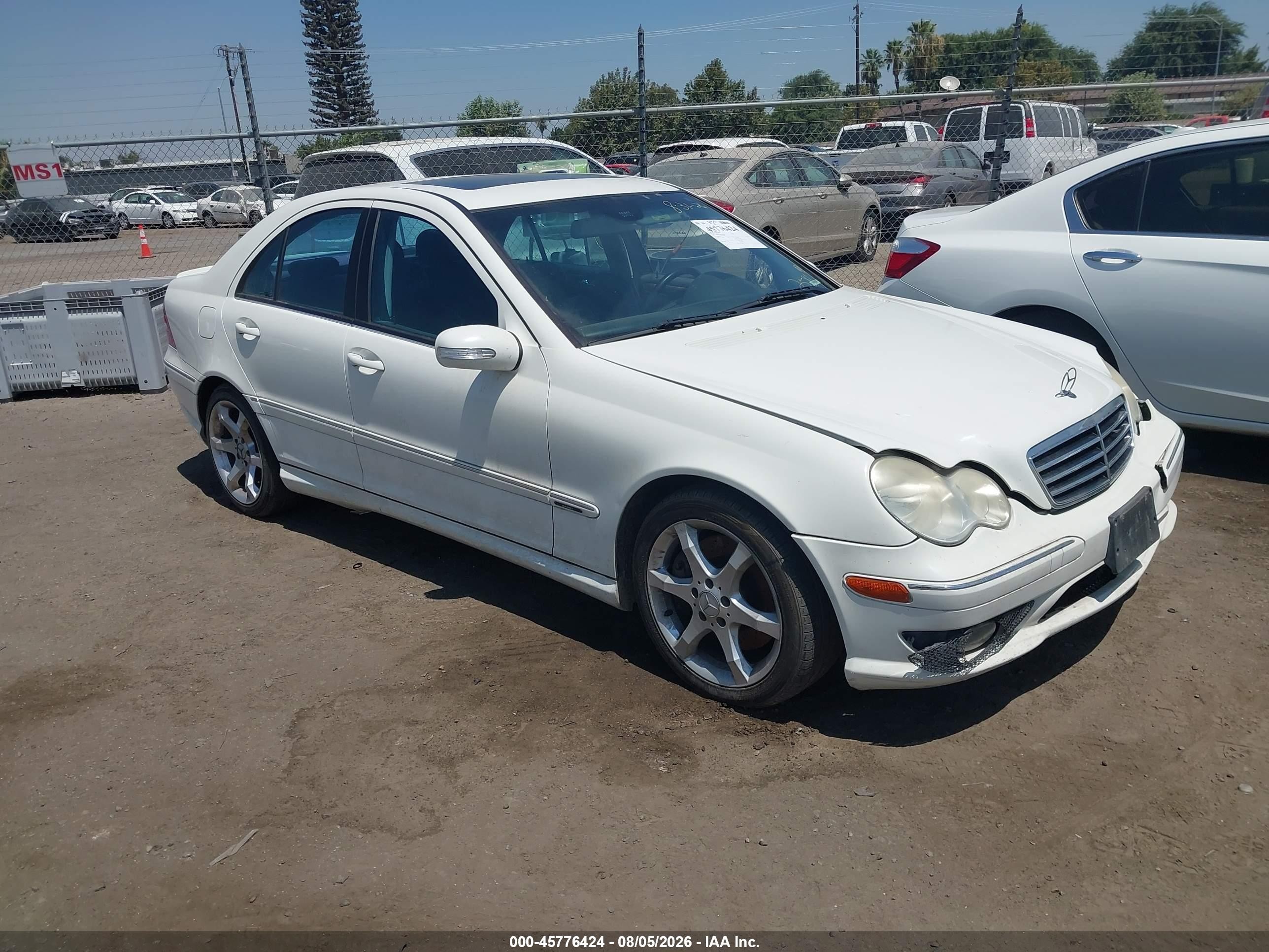 2007 Mercedes-Benz C 230 Sport, VIN WDBRF52H77F867097 — Перед