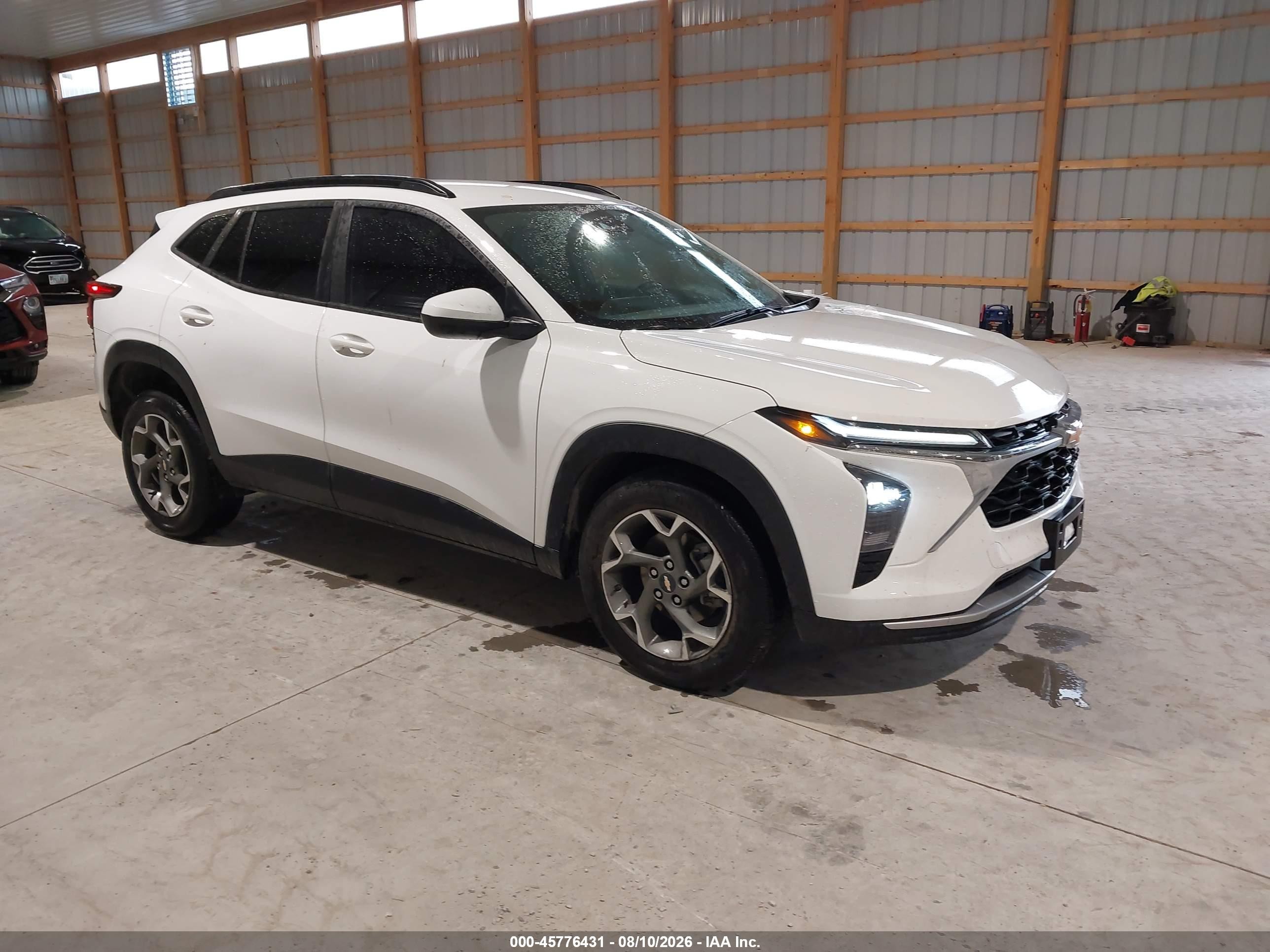 2024 Chevrolet Trax LT, VIN KL77LHE26RC176073 — Перед