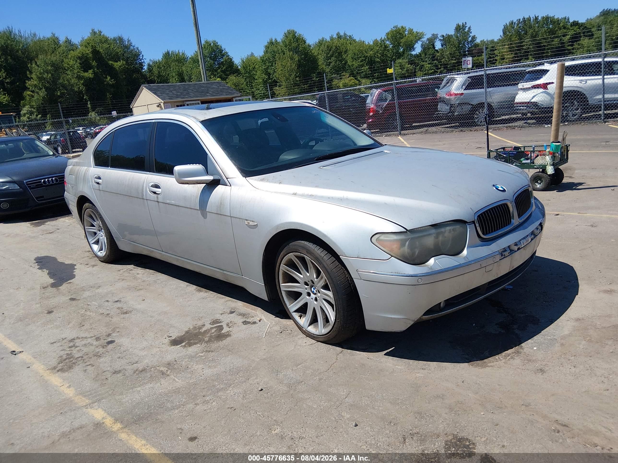 2005 BMW 7 Series 745Li, VIN WBAGN63575DS56403 — Normal wear