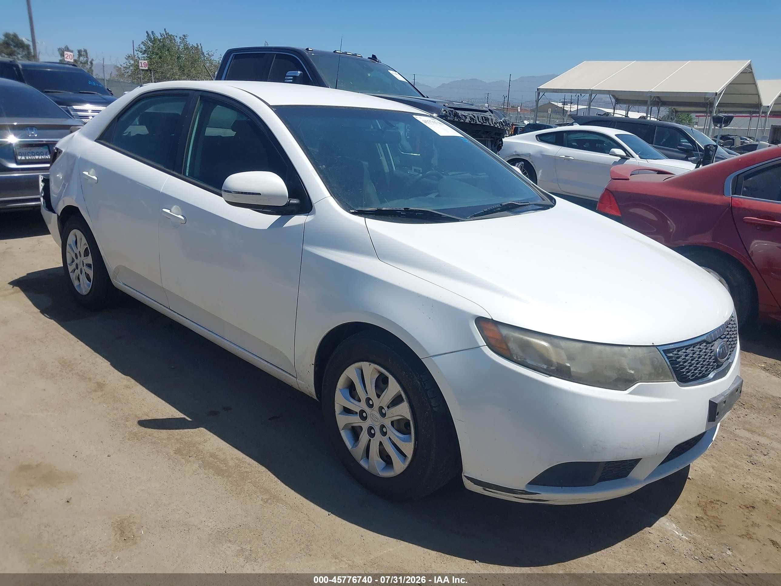 2012 Kia Forte EX, VIN KNAFU4A28C5510087 — Зад