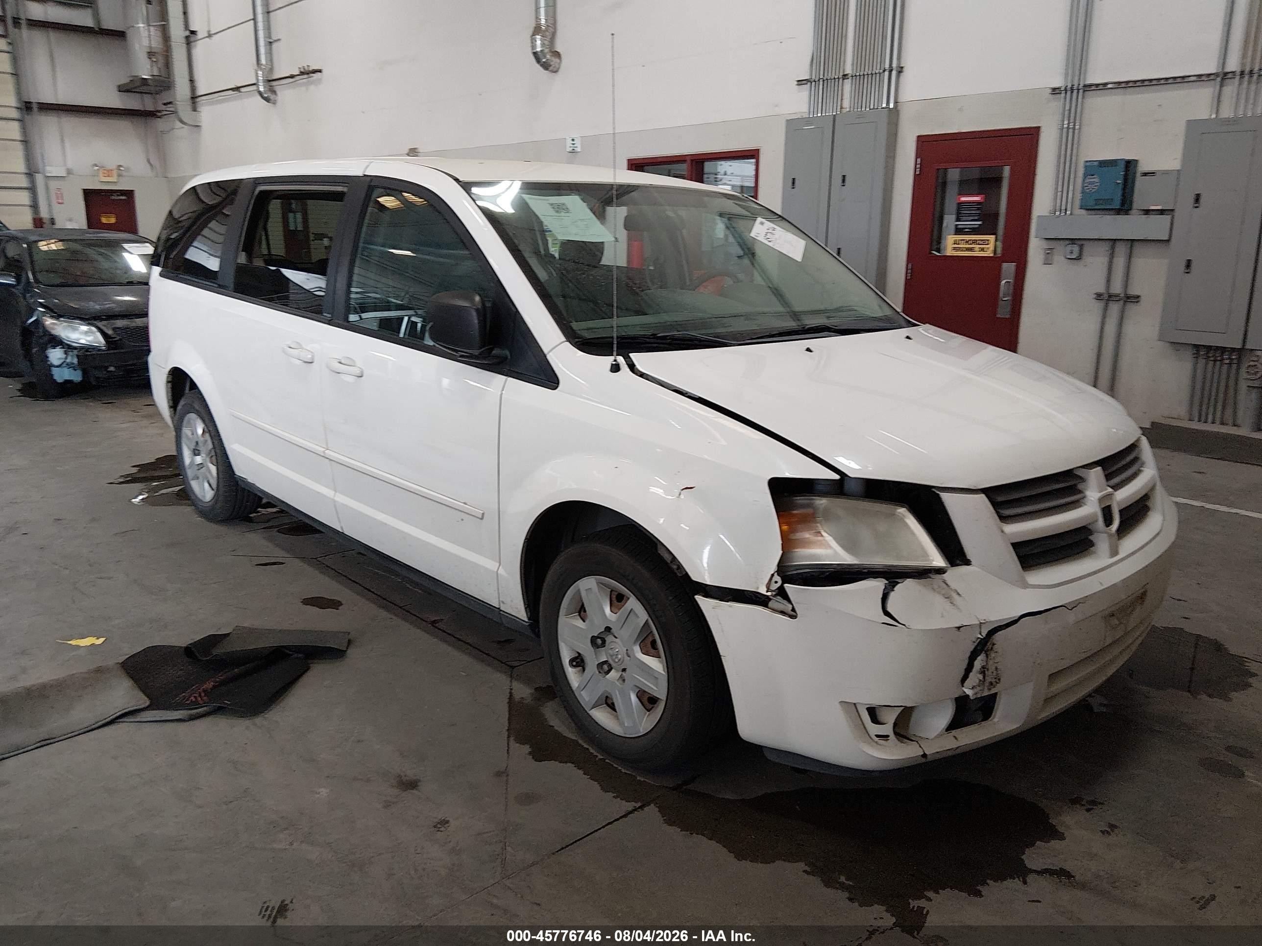 2009 Dodge Grand Caravan SE, VIN 2D8HN44E39R636580 — Перед