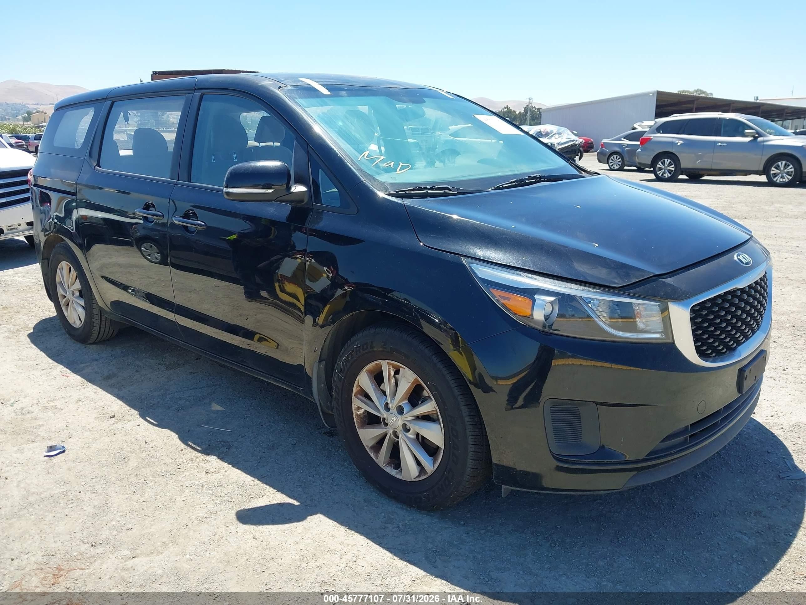 2016 Kia Sedona L, VIN KNDMA5C10G6186677 — Normal wear