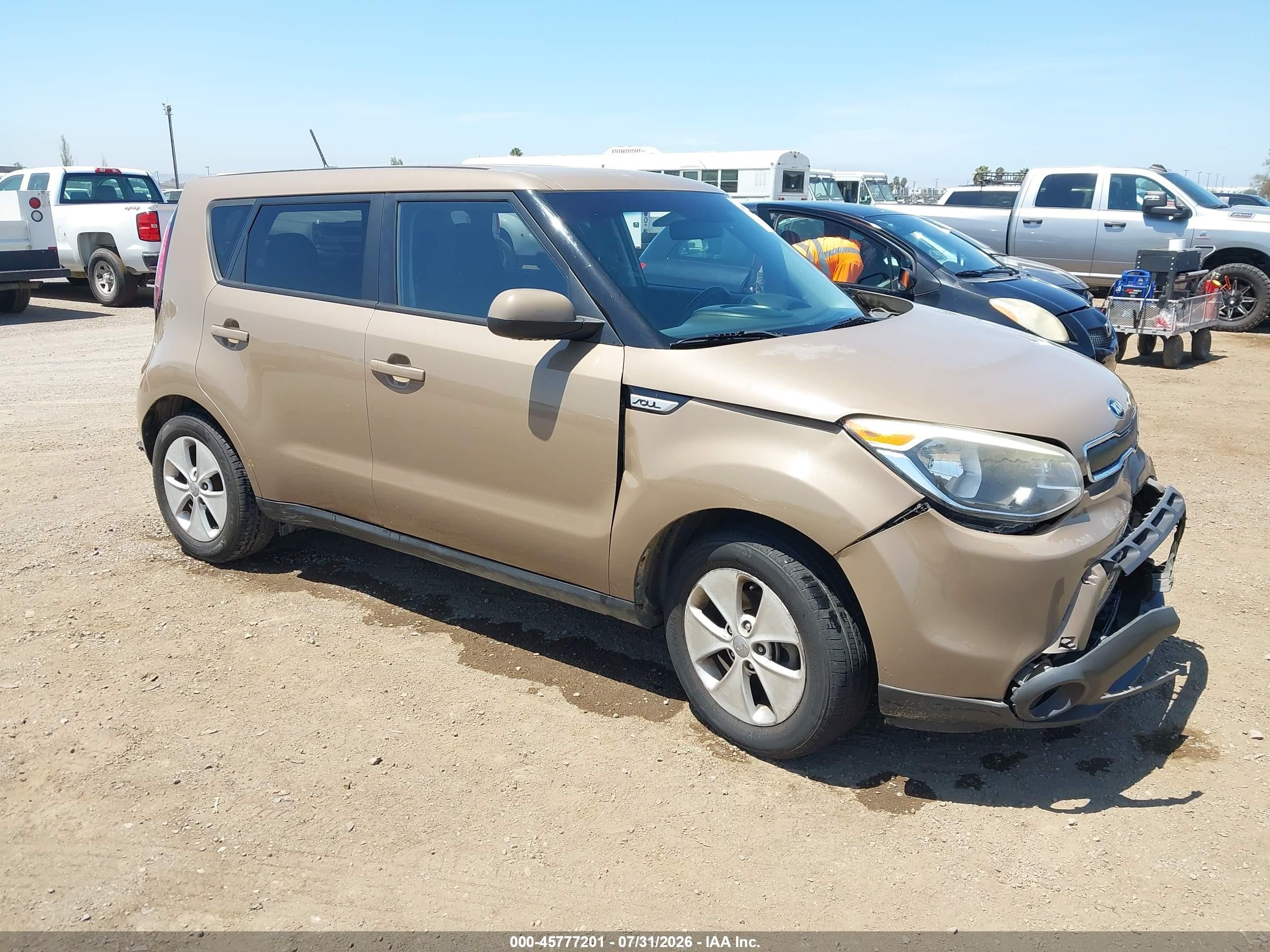 2015 Kia Soul, VIN KNDJN2A26F7151989 — Front end