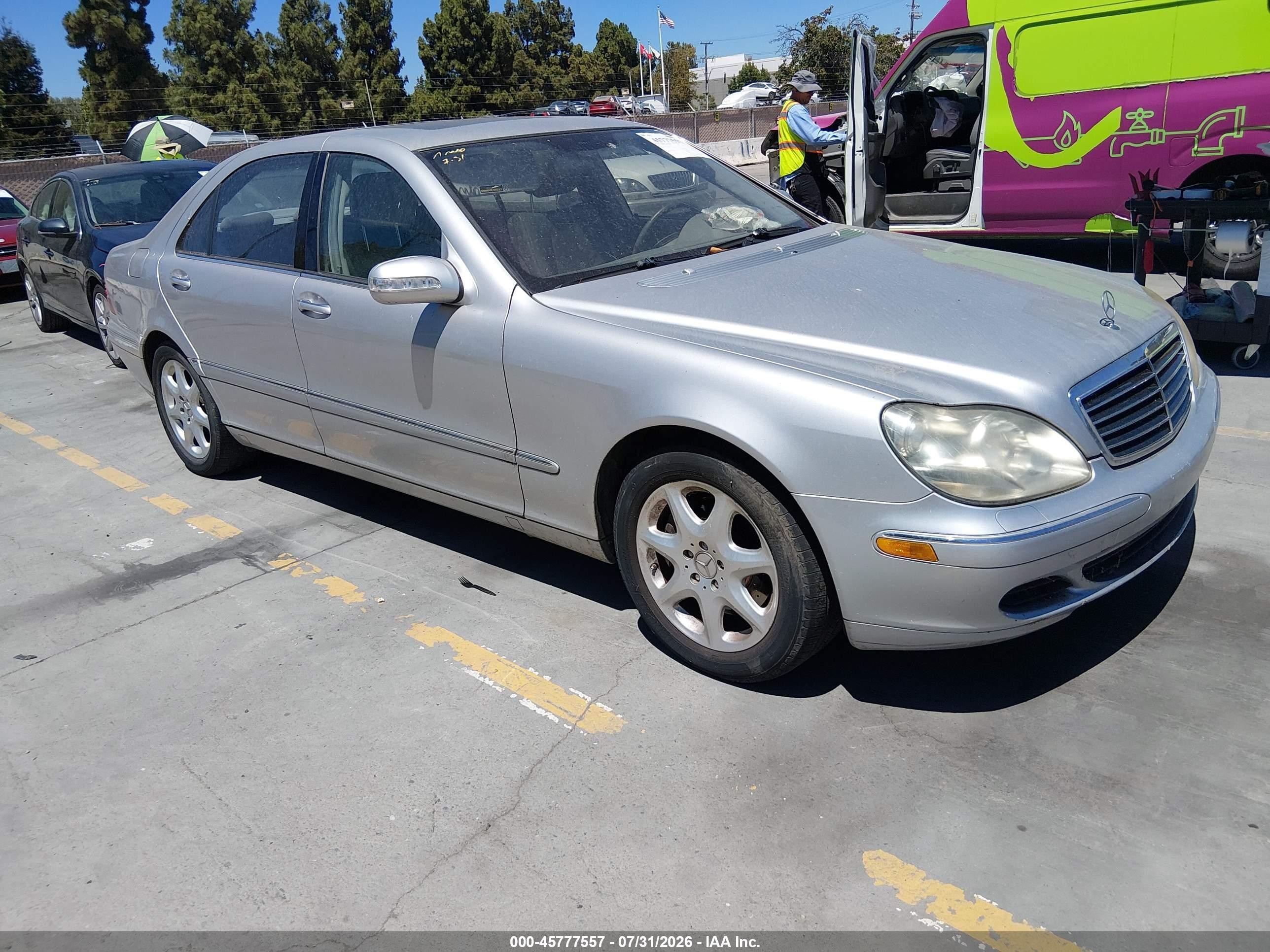2006 Mercedes-Benz S 500, VIN WDBNG84J86A464142 — Normal wear