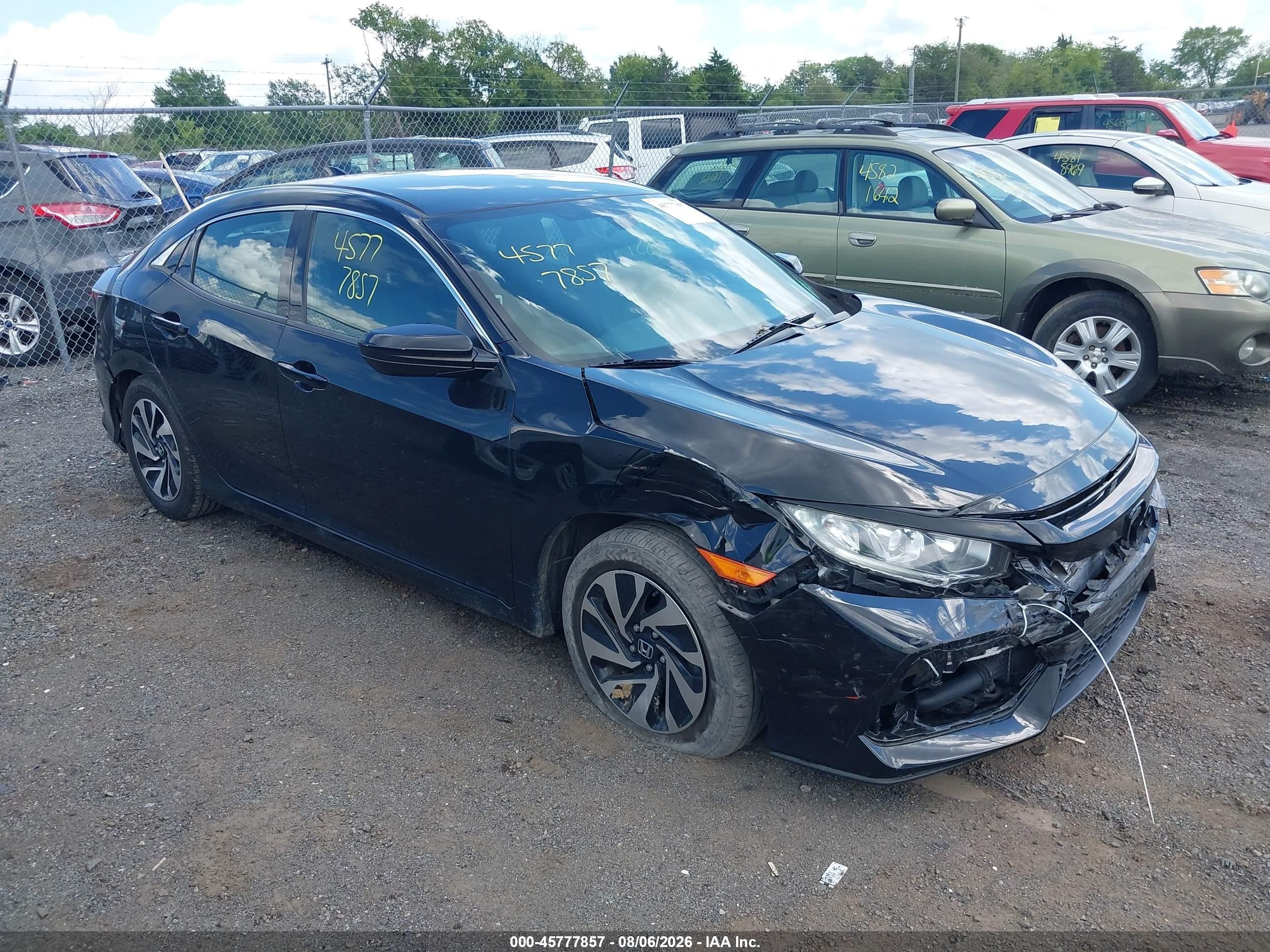 2017 Honda Civic LX, VIN SHHFK7H20HU223993 — Перед