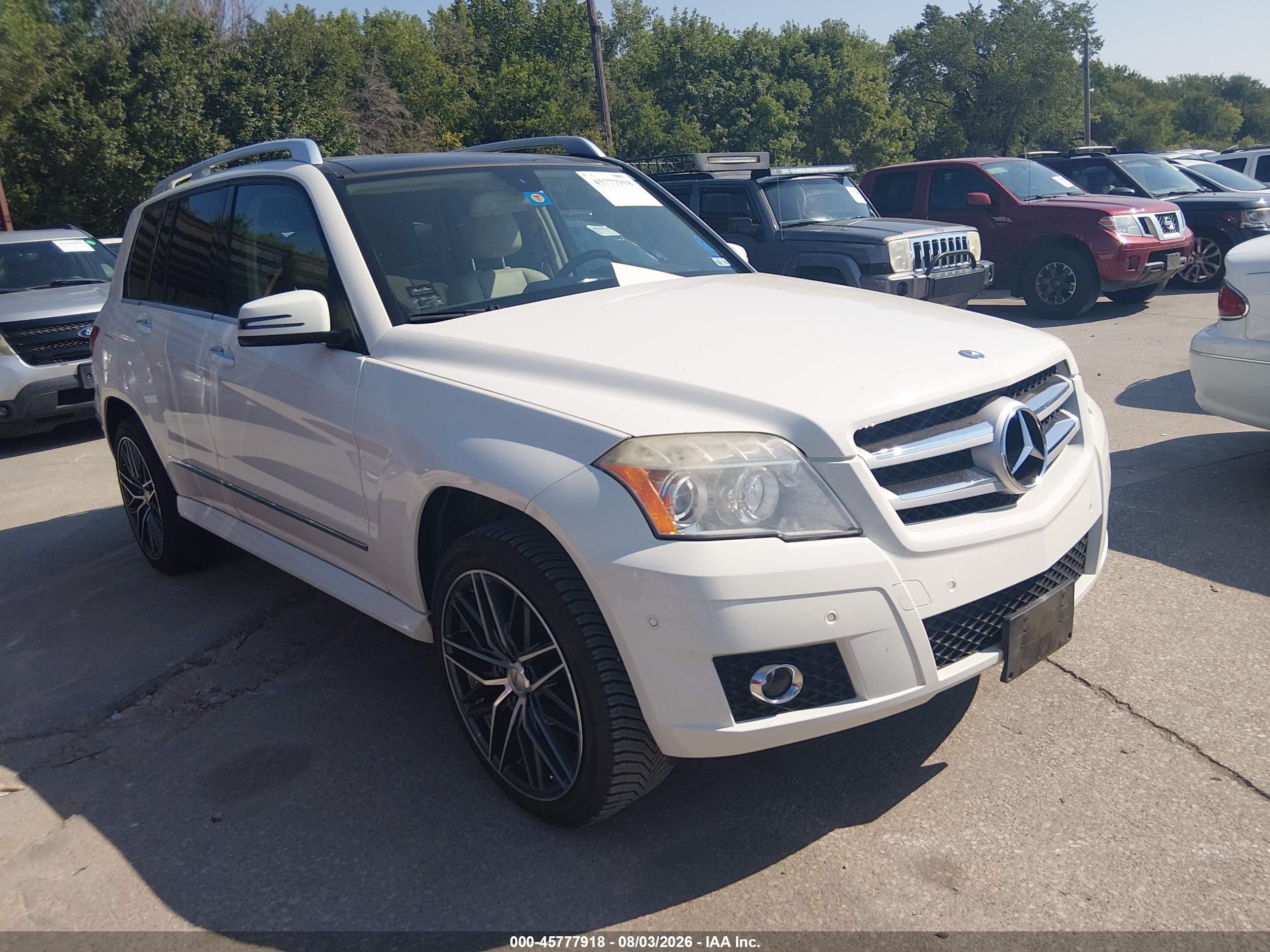 2010 Mercedes-Benz GLK 350, VIN WDCGG5GB0AF415228 — Normal wear
