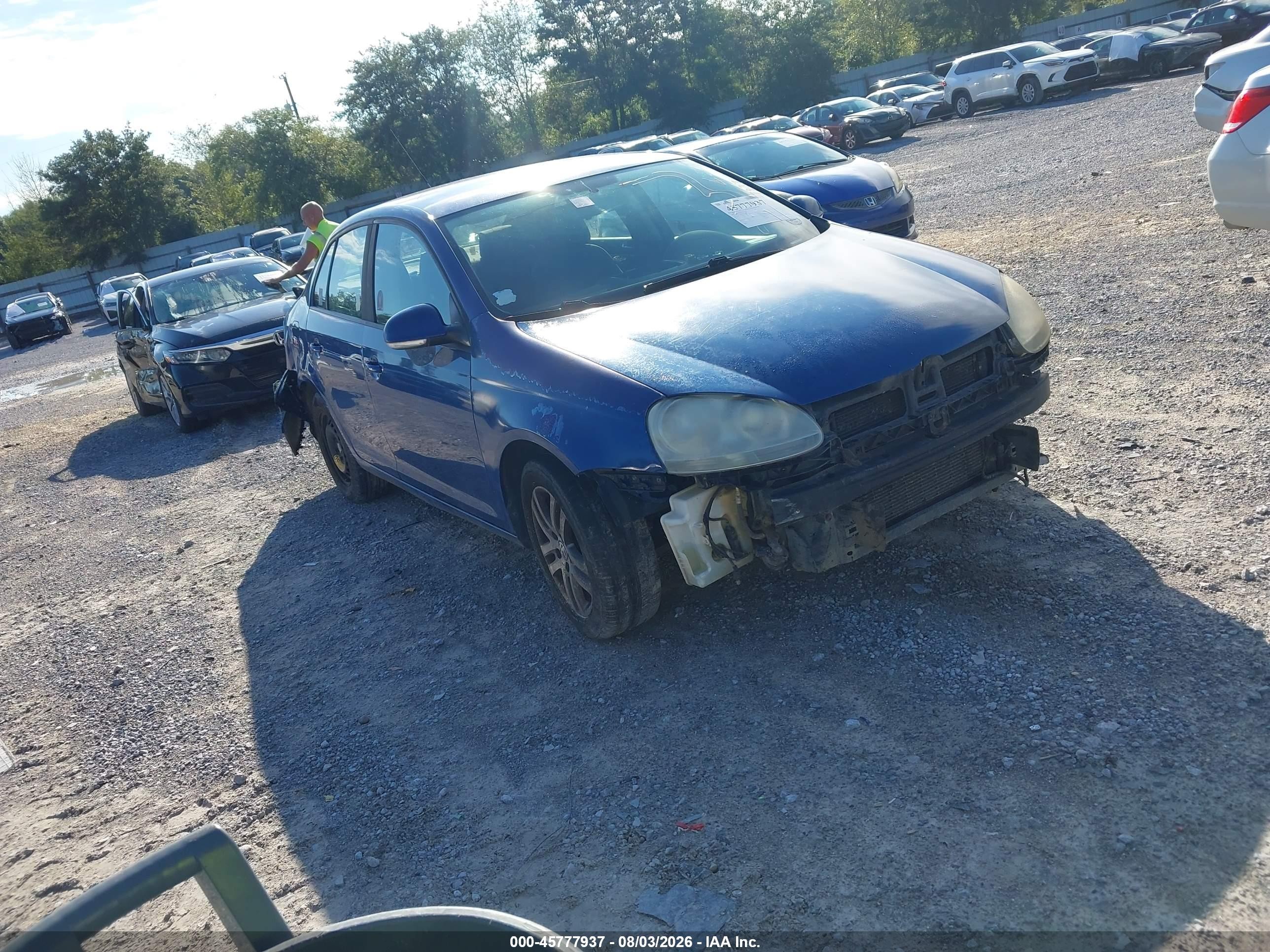2008 Volkswagen Jetta S, VIN 3VWJZ71K98M026962 — Зад