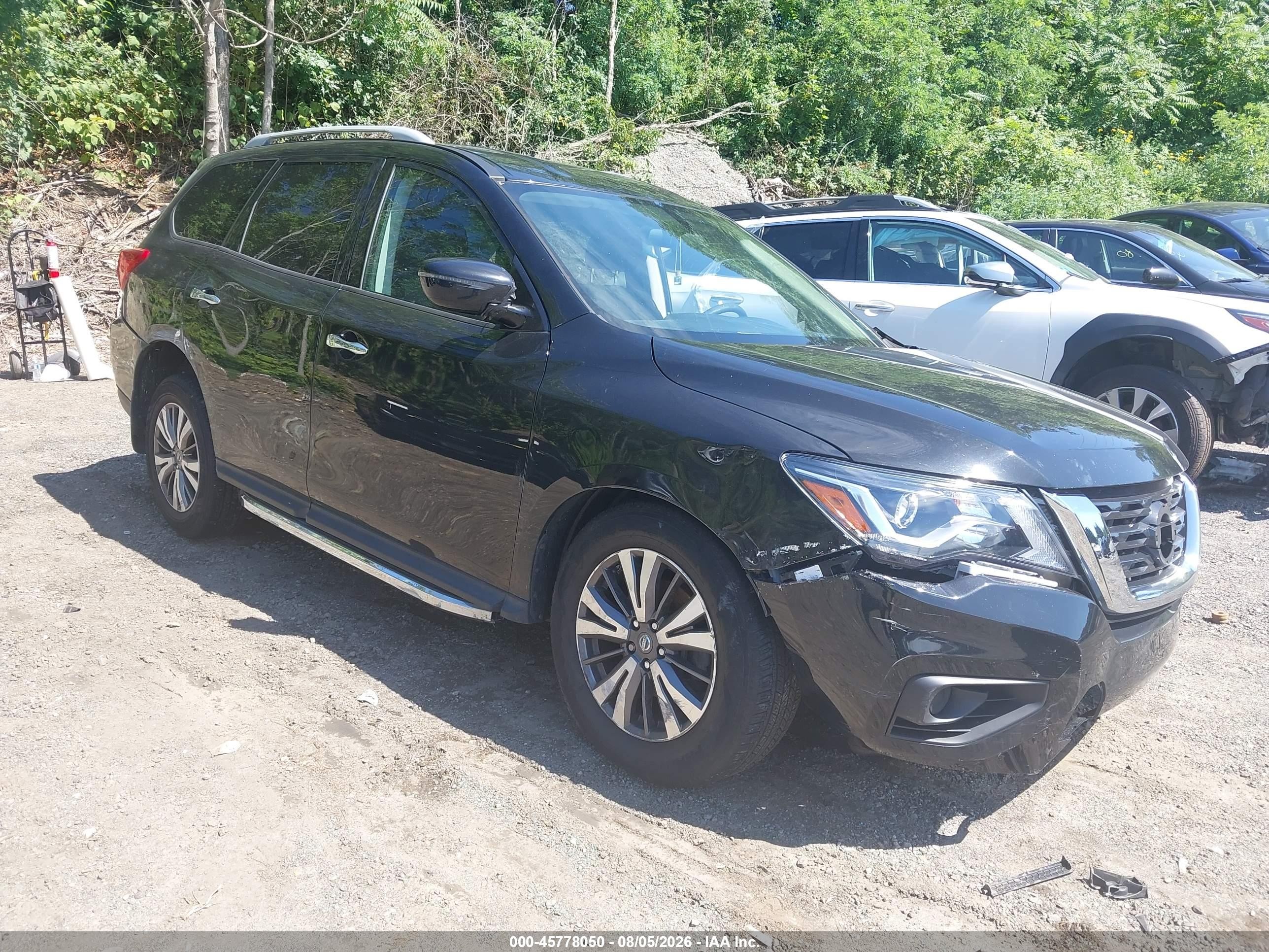 2017 Nissan Pathfinder SV, VIN 5N1DR2MM8HC902563 — Обычный износ