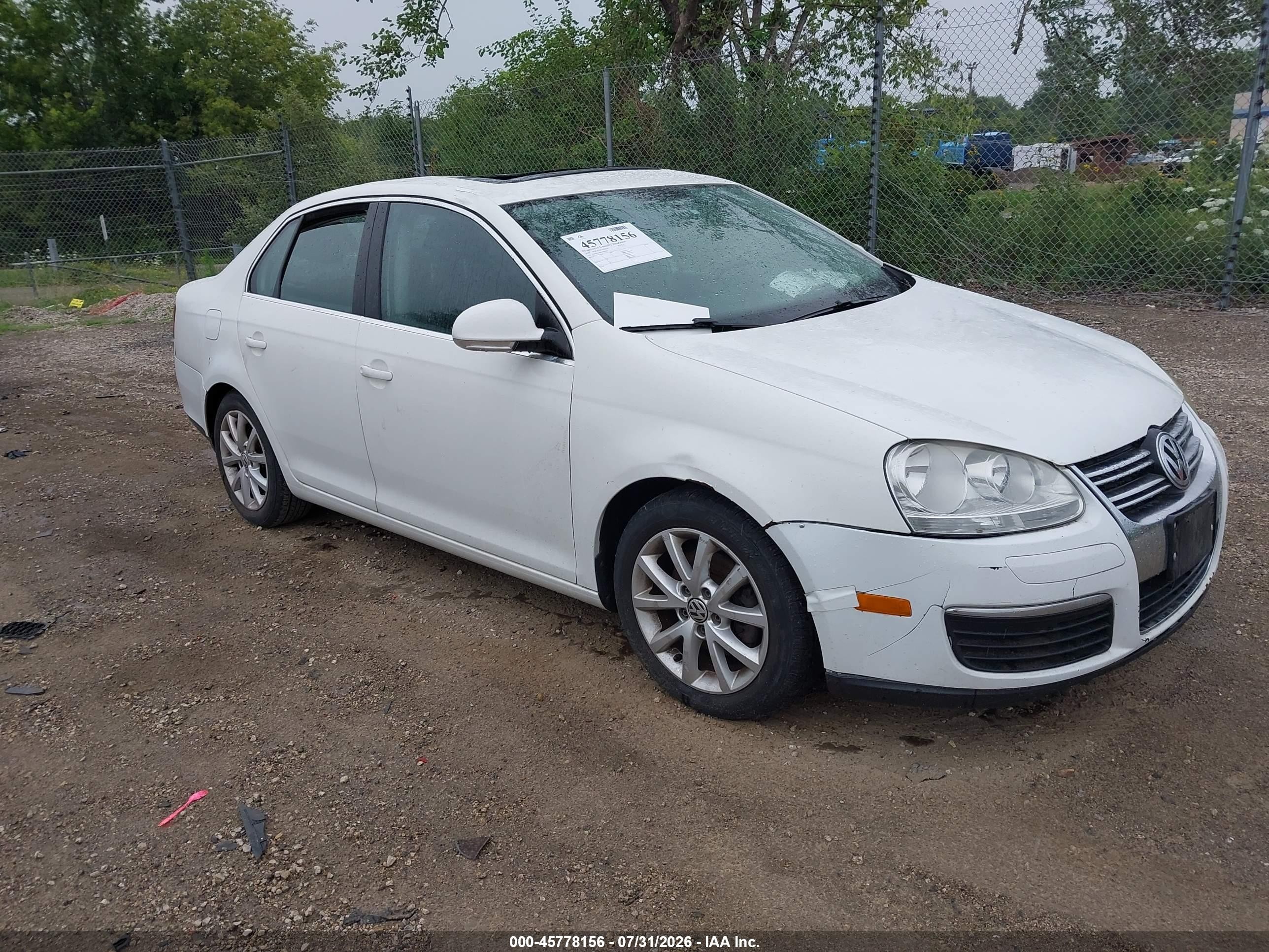 2010 Volkswagen Jetta SE, VIN 3VWRZ7AJ8AM049908 — Крыша