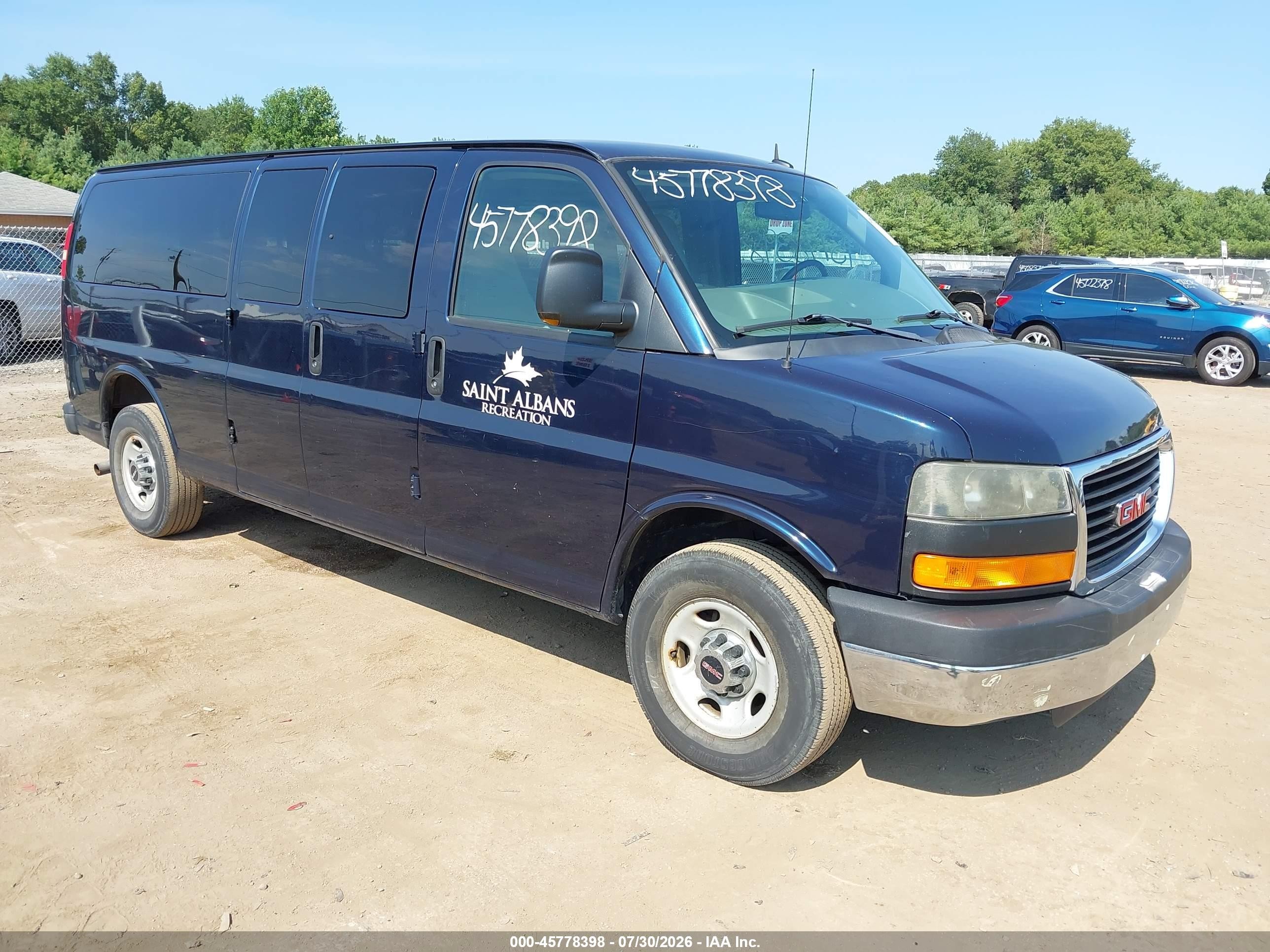 2012 GMC Savana LT, VIN 1GJZ71FG2C1172292 — Side