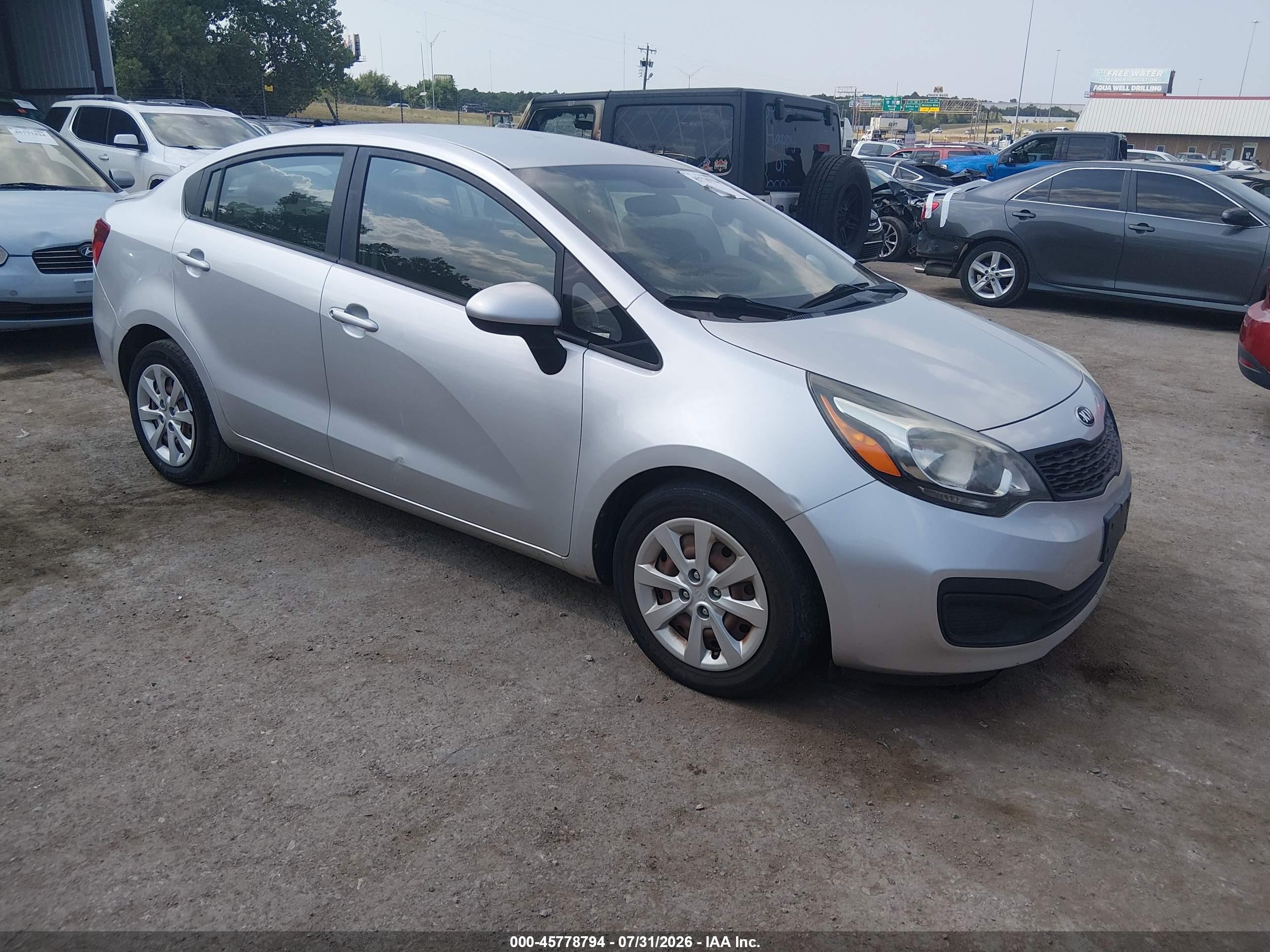 2014 Kia Rio LX, VIN KNADM4A37E6400600 — Normal wear
