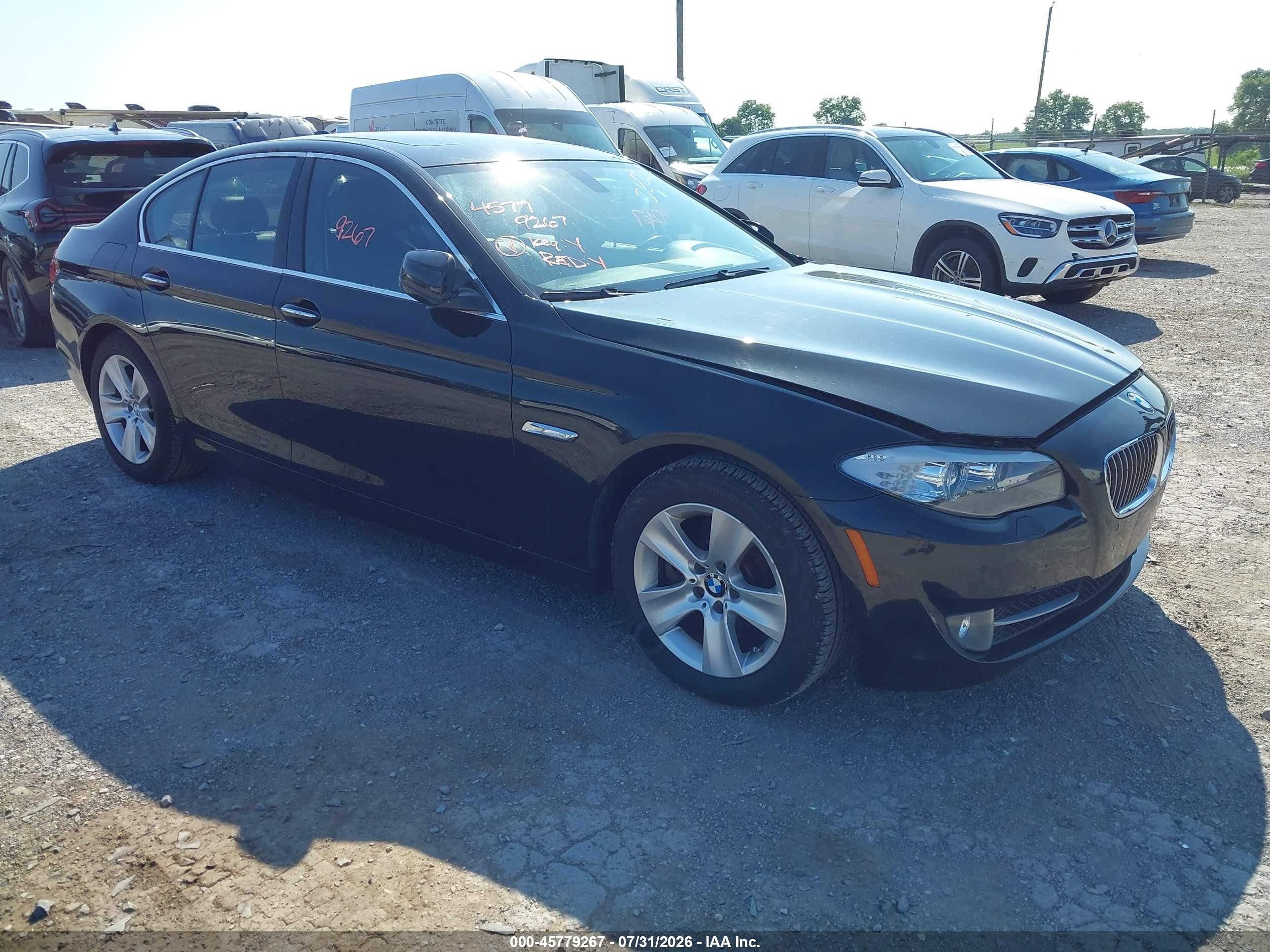 2013 BMW 5 Series 528i xDrive, VIN WBAXH5C56DD113474 — Обычный износ
