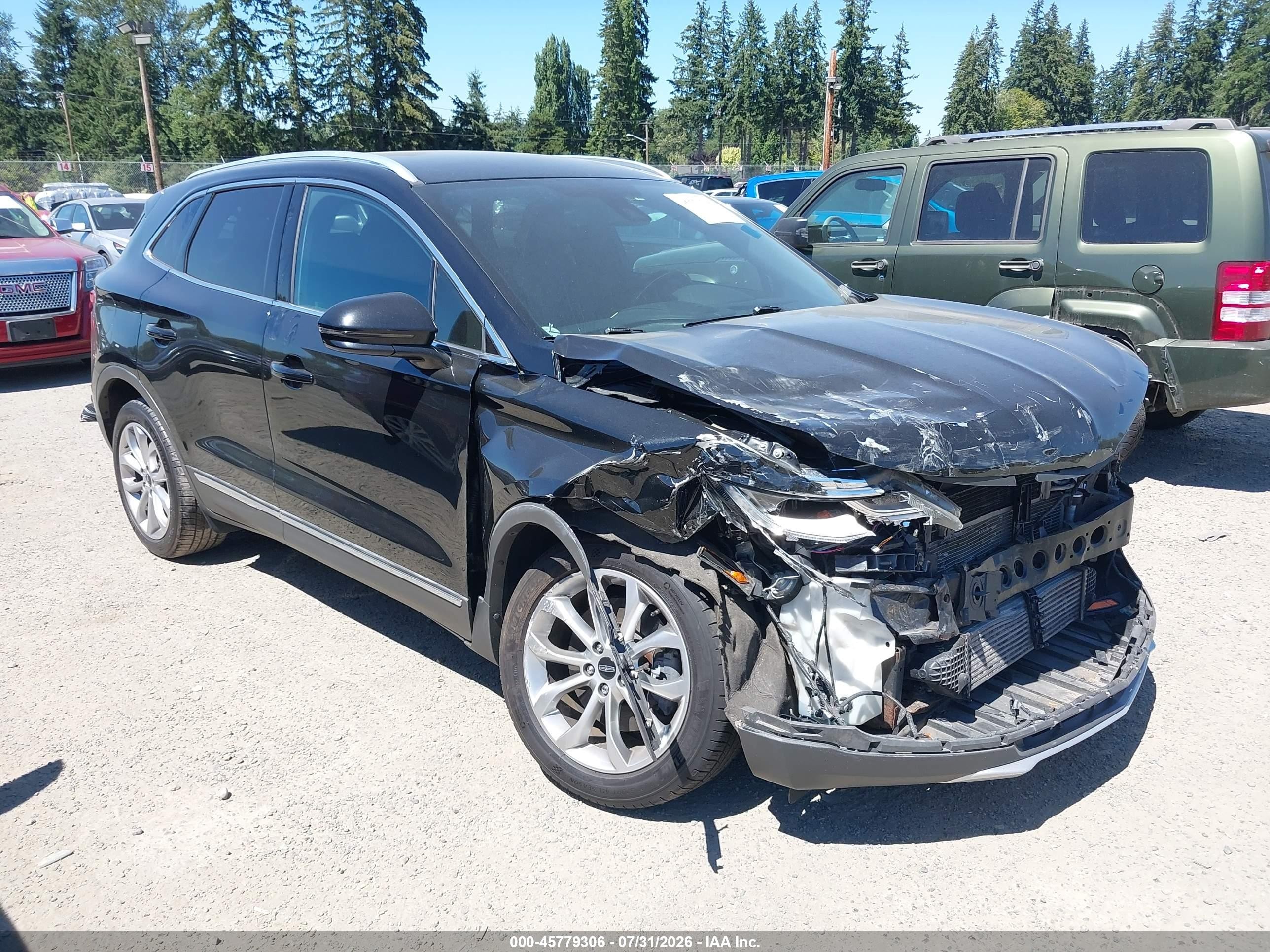 2016 Lincoln MKC Select, VIN 5LMCJ2D98GUJ30800 — Normal wear